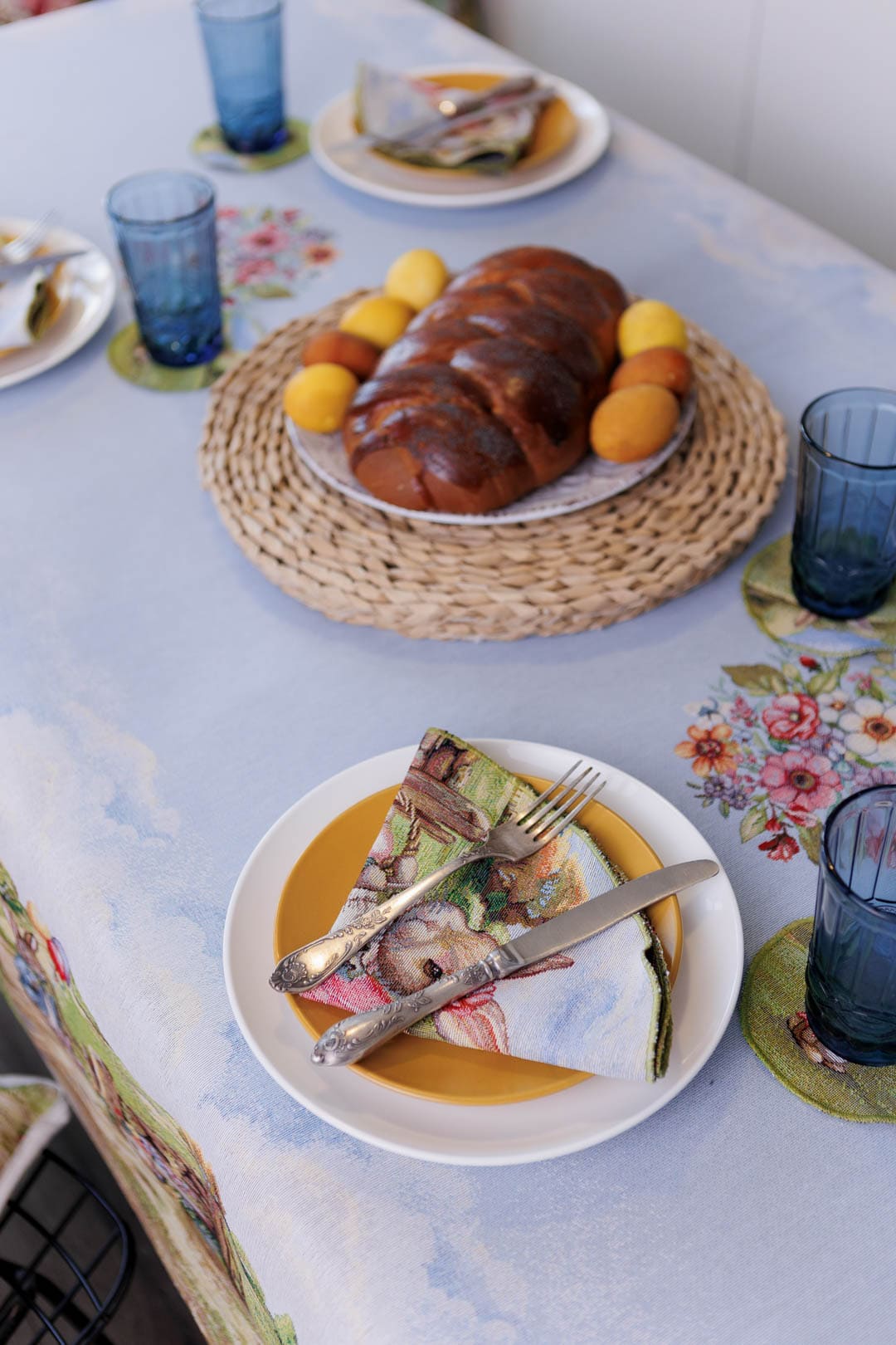 Easter Round Placemat set «Bunny countryside» - Luxury Tapestry - Textile4Family
