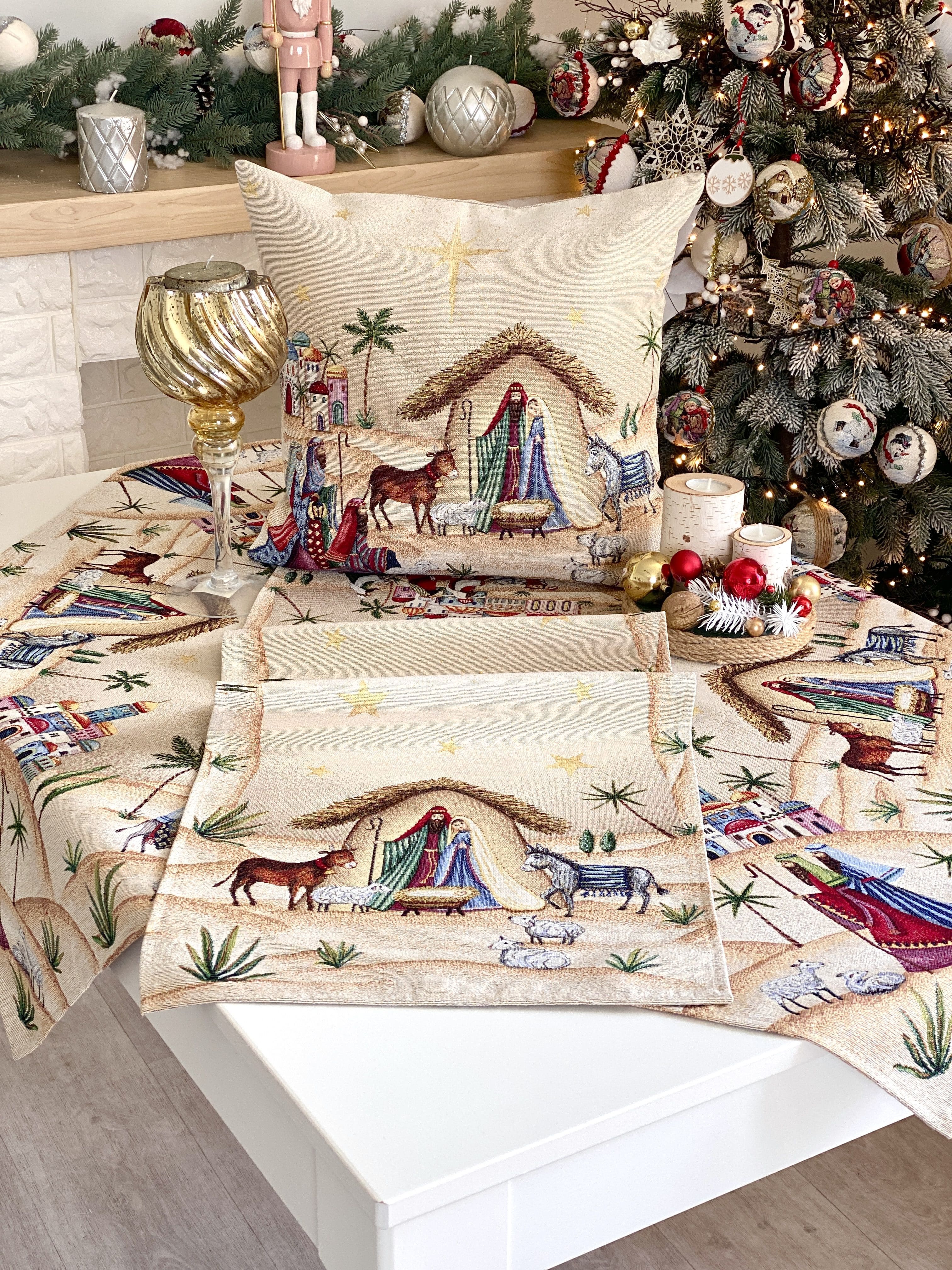 Christmas Table Runner «Adara» with Golden Lurex - Luxury Tapestry - Textile4Family