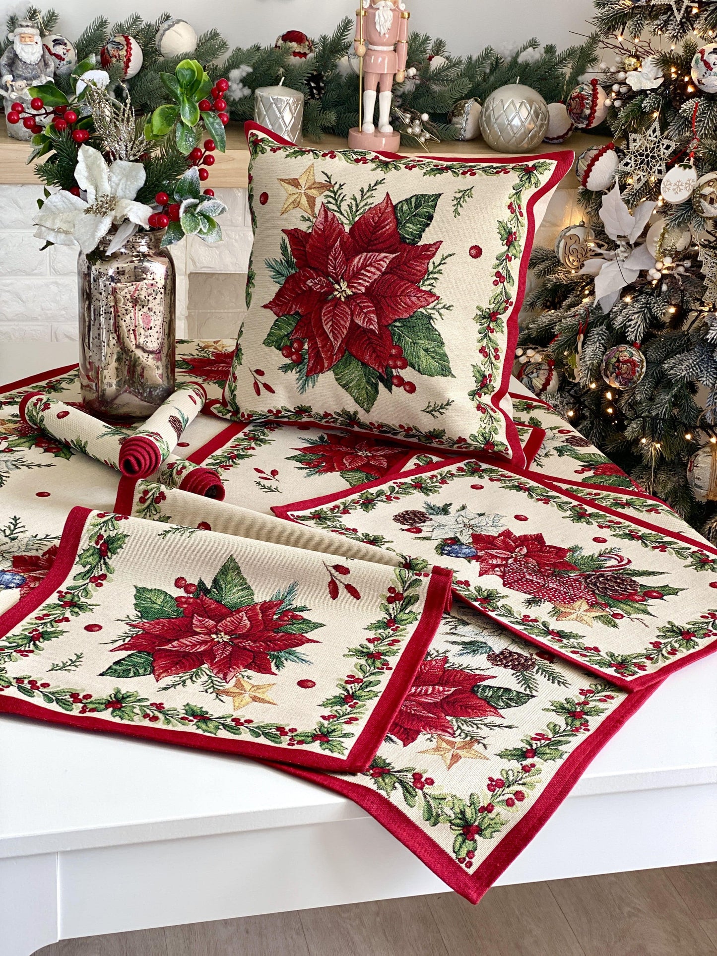 Christmas Pillow cover «Red Poinsettia» with Golden Lurex - Luxury Tapestry