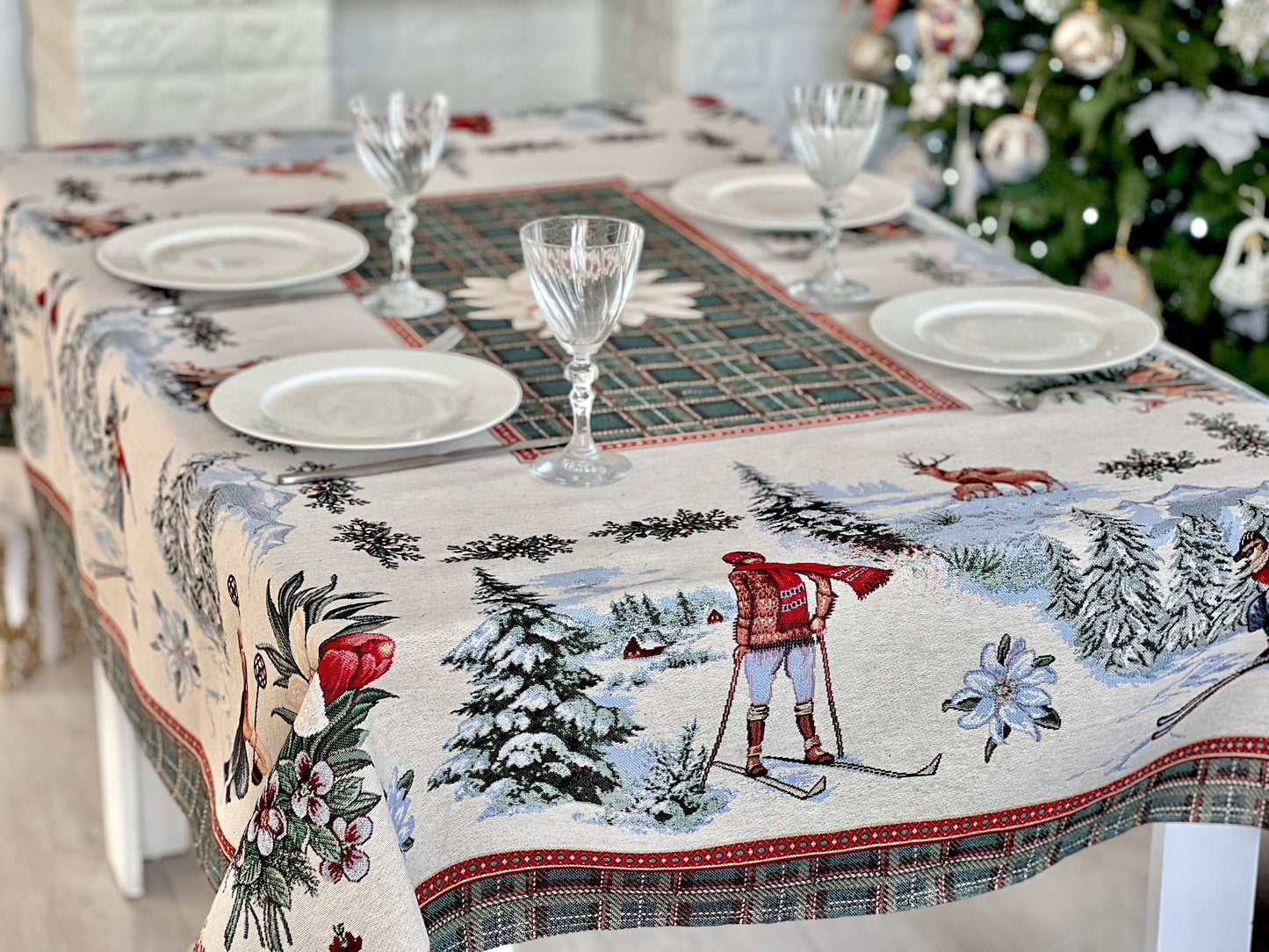 Christmas tapestry tablecloth «Winter fun» without lurex
