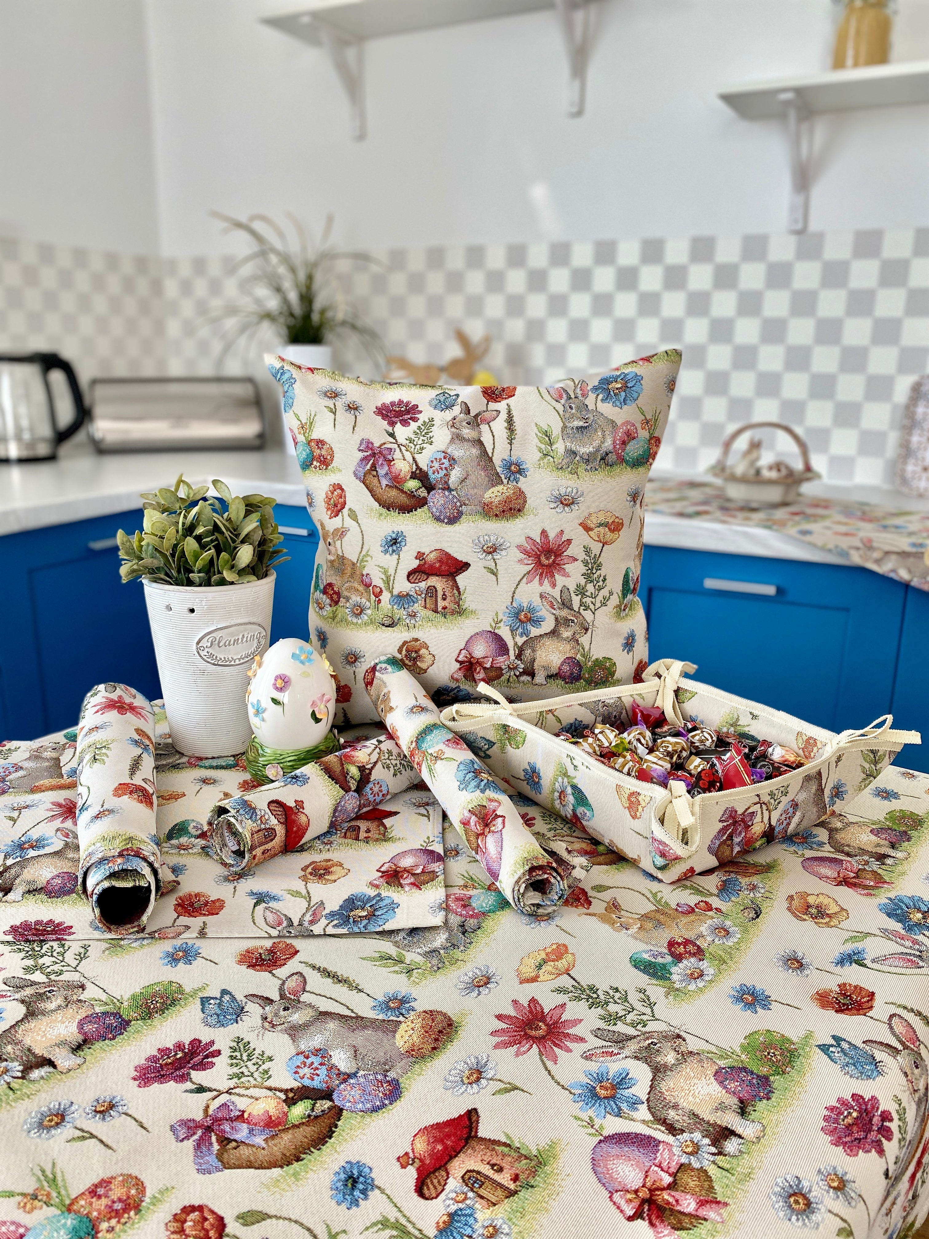 Easter tapestry Bread Basket «Easter glade» Limaso Textile