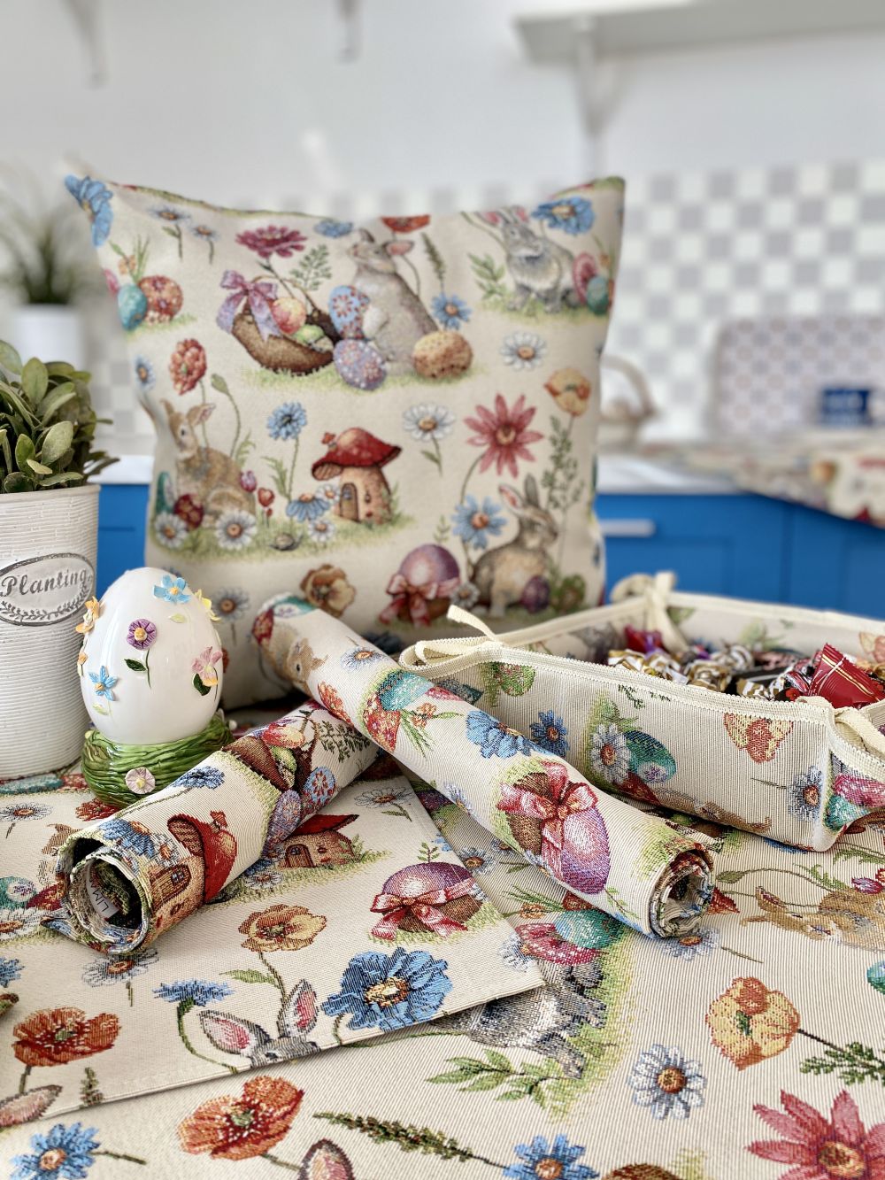 Easter tapestry tablecloth «Easter glade»