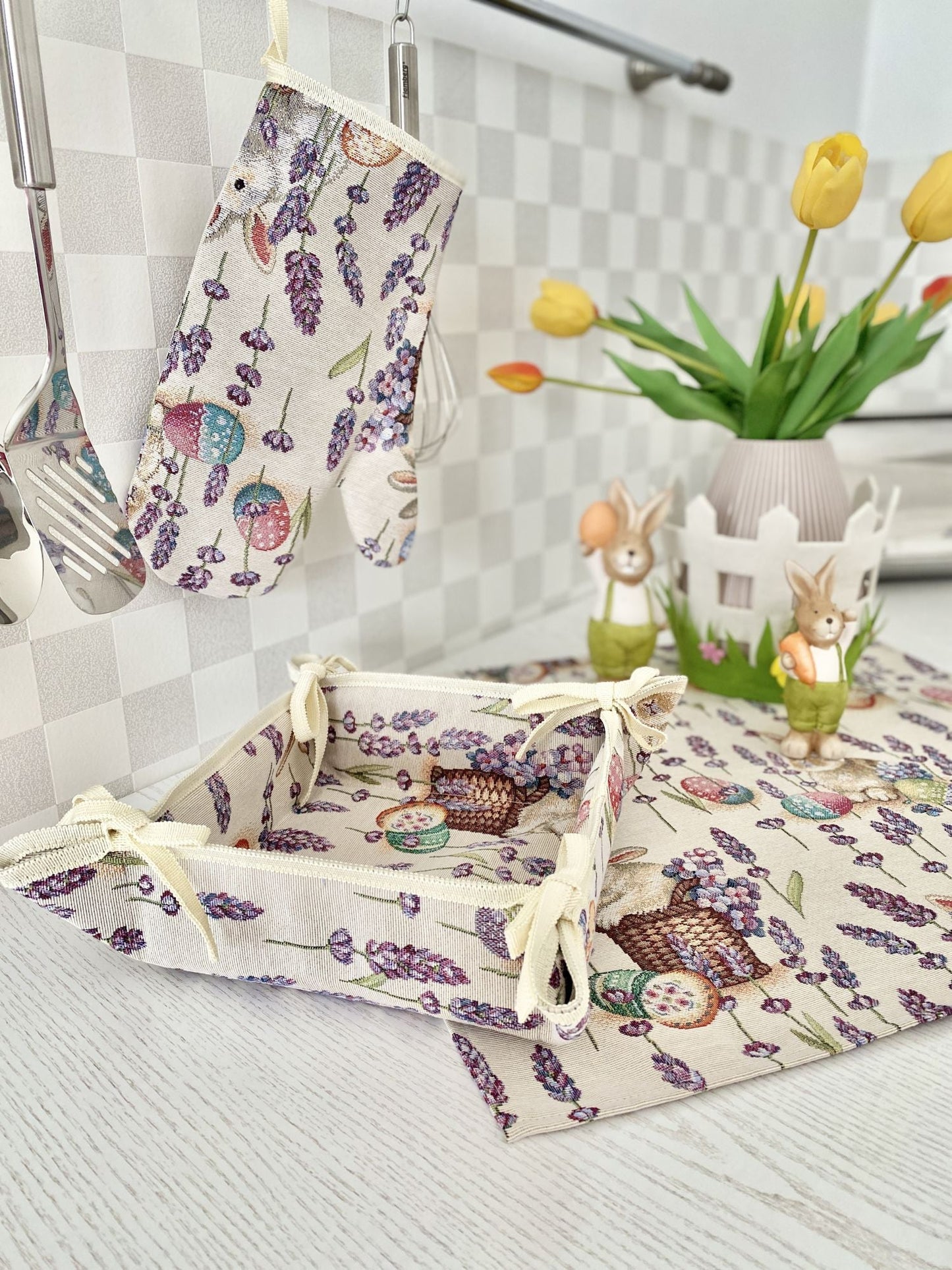 Easter tapestry Bread Basket «Rabbit in lavender» Limaso Textile
