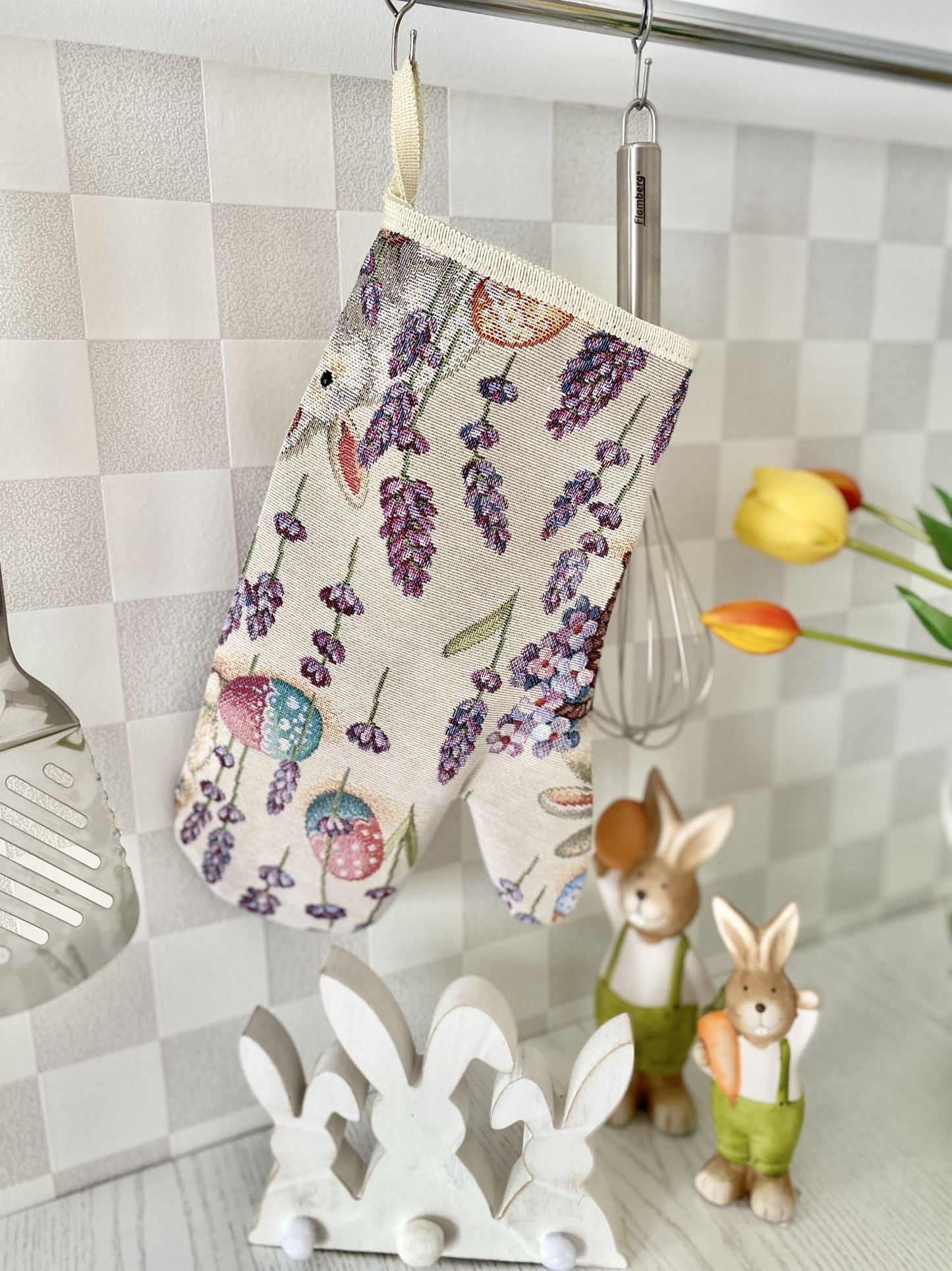 Tapestry oven mitten «Rabbit in lavender» Limaso Textile