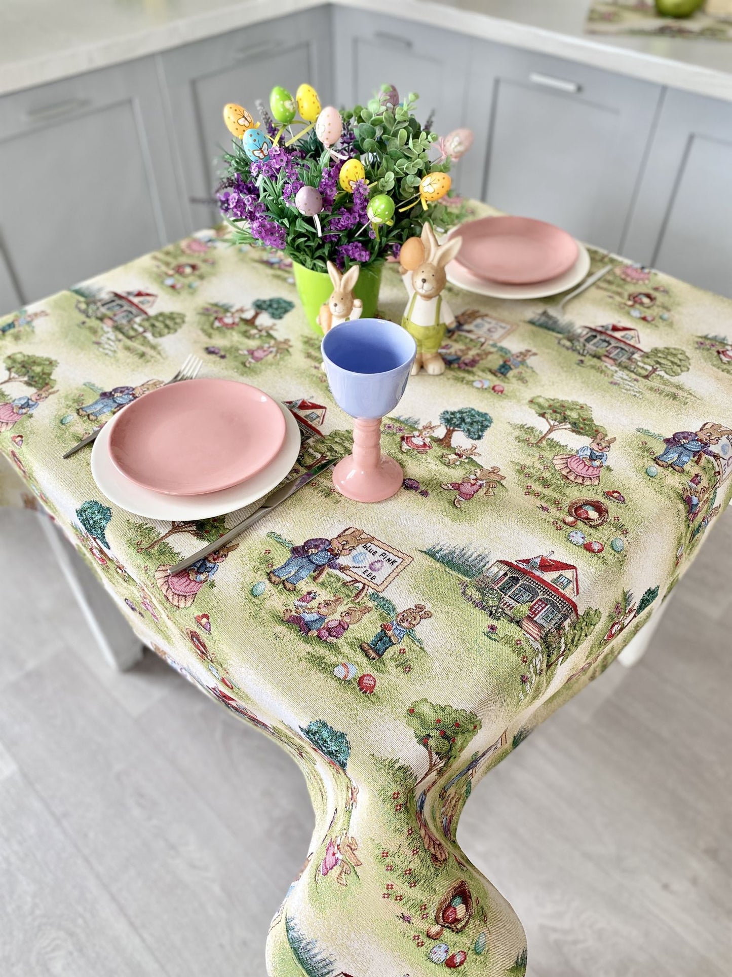 Easter tapestry tablecloth «Easter fun»