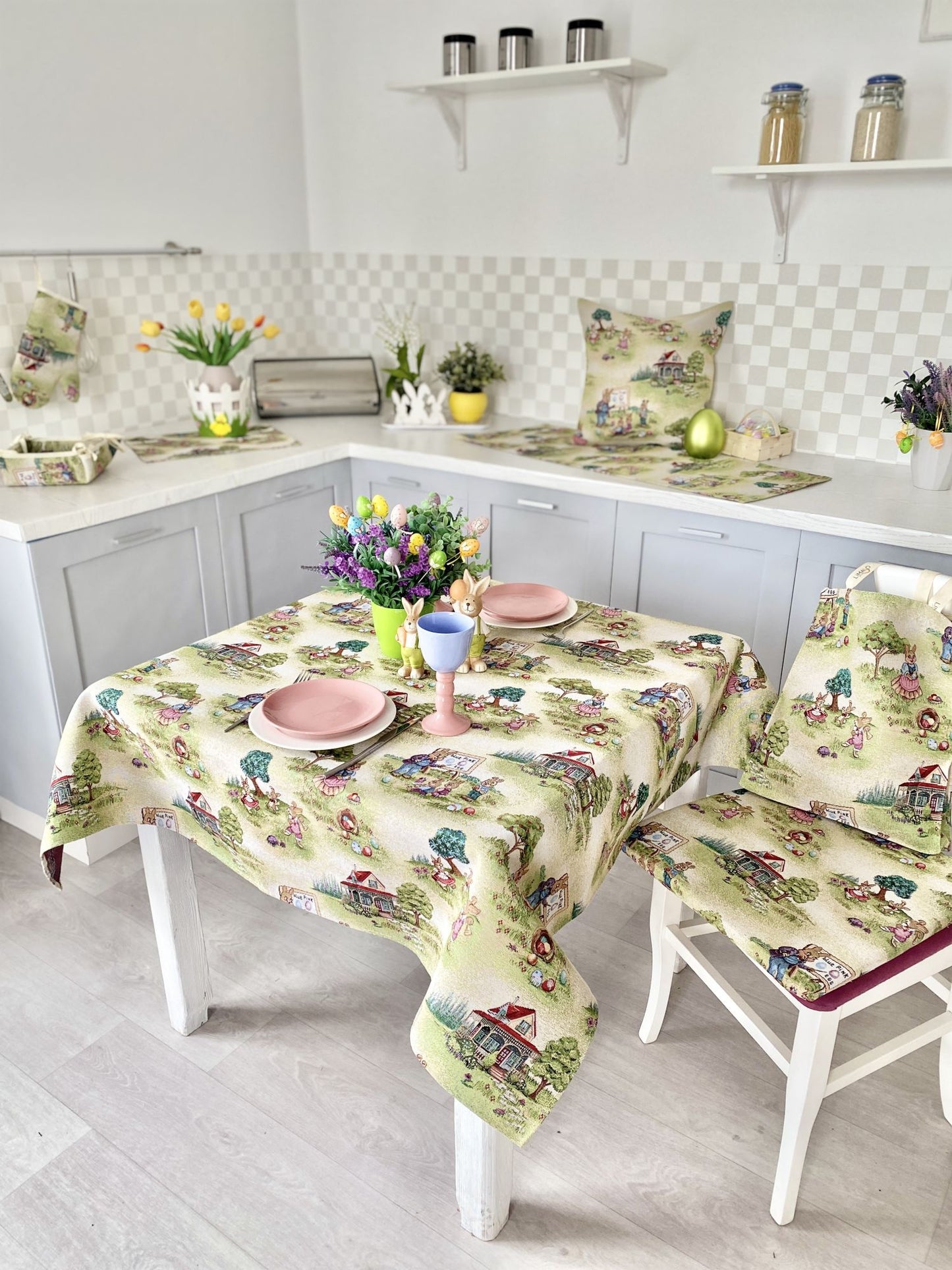Easter tapestry tablecloth «Easter fun»