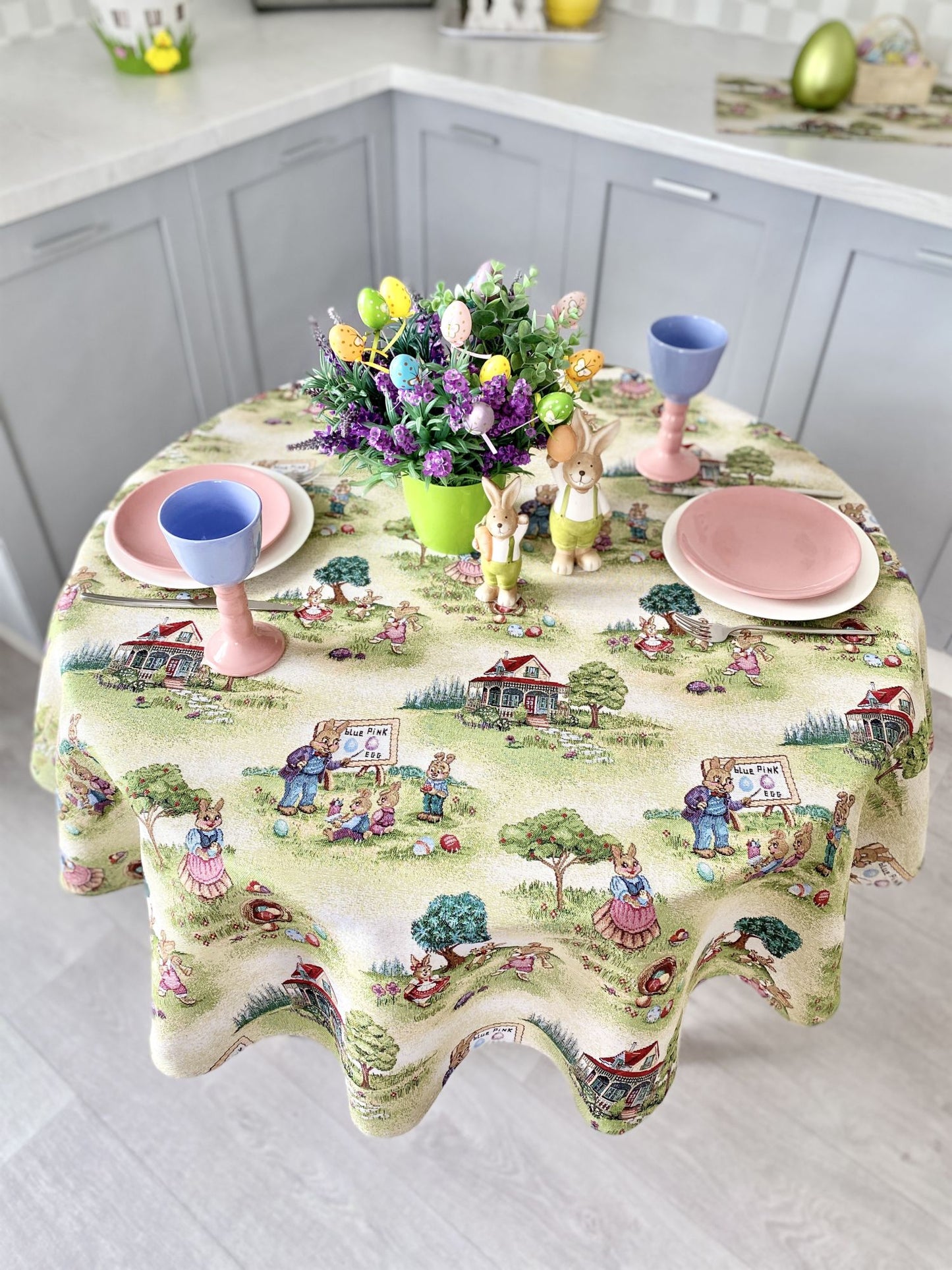Round Easter tapestry tablecloth «Easter fun»