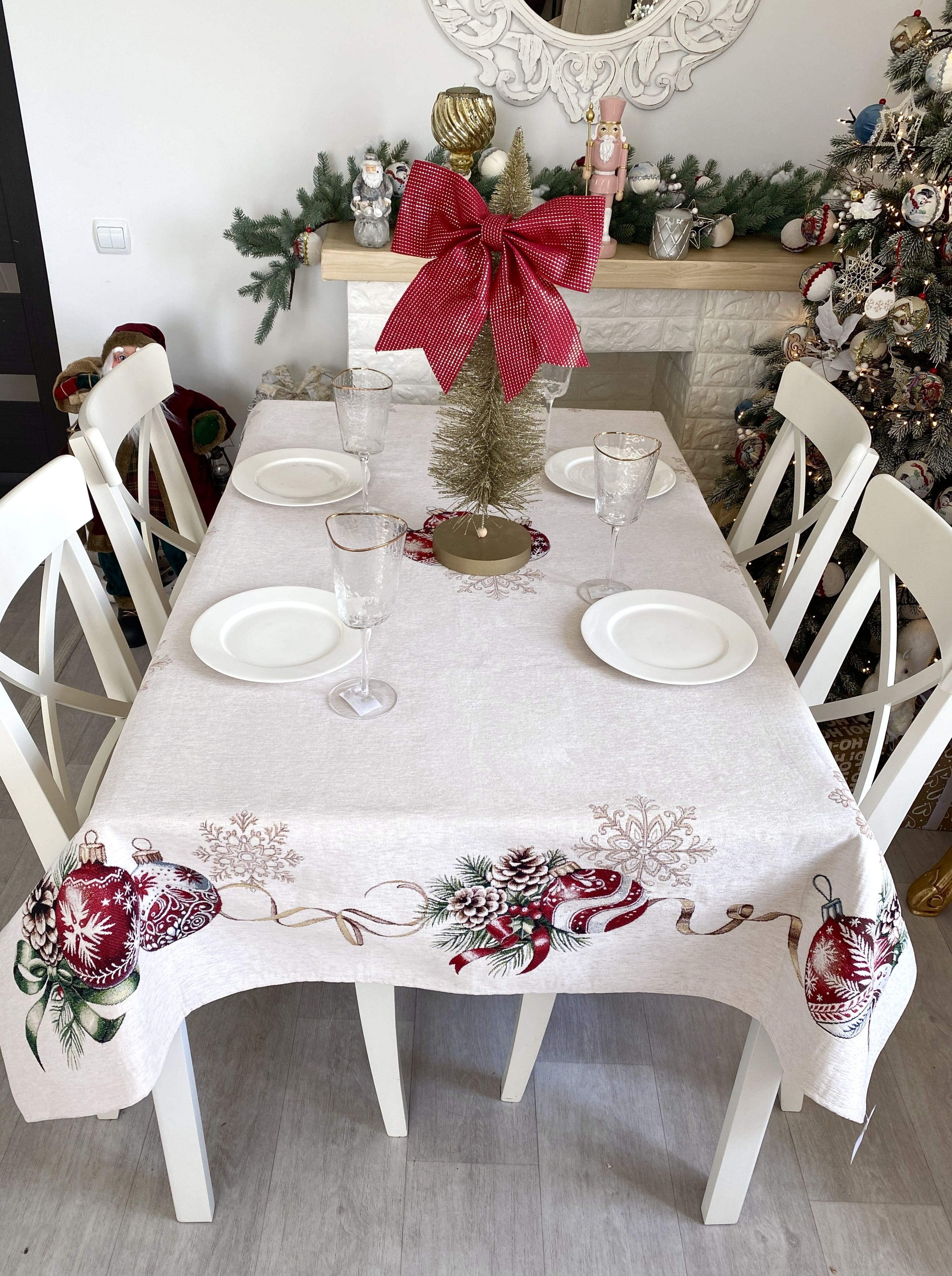Christmas Tablecloth «Golden Noel Collection» with Microfibre & Golden lurex - Premium Gobelin - Textile4Family