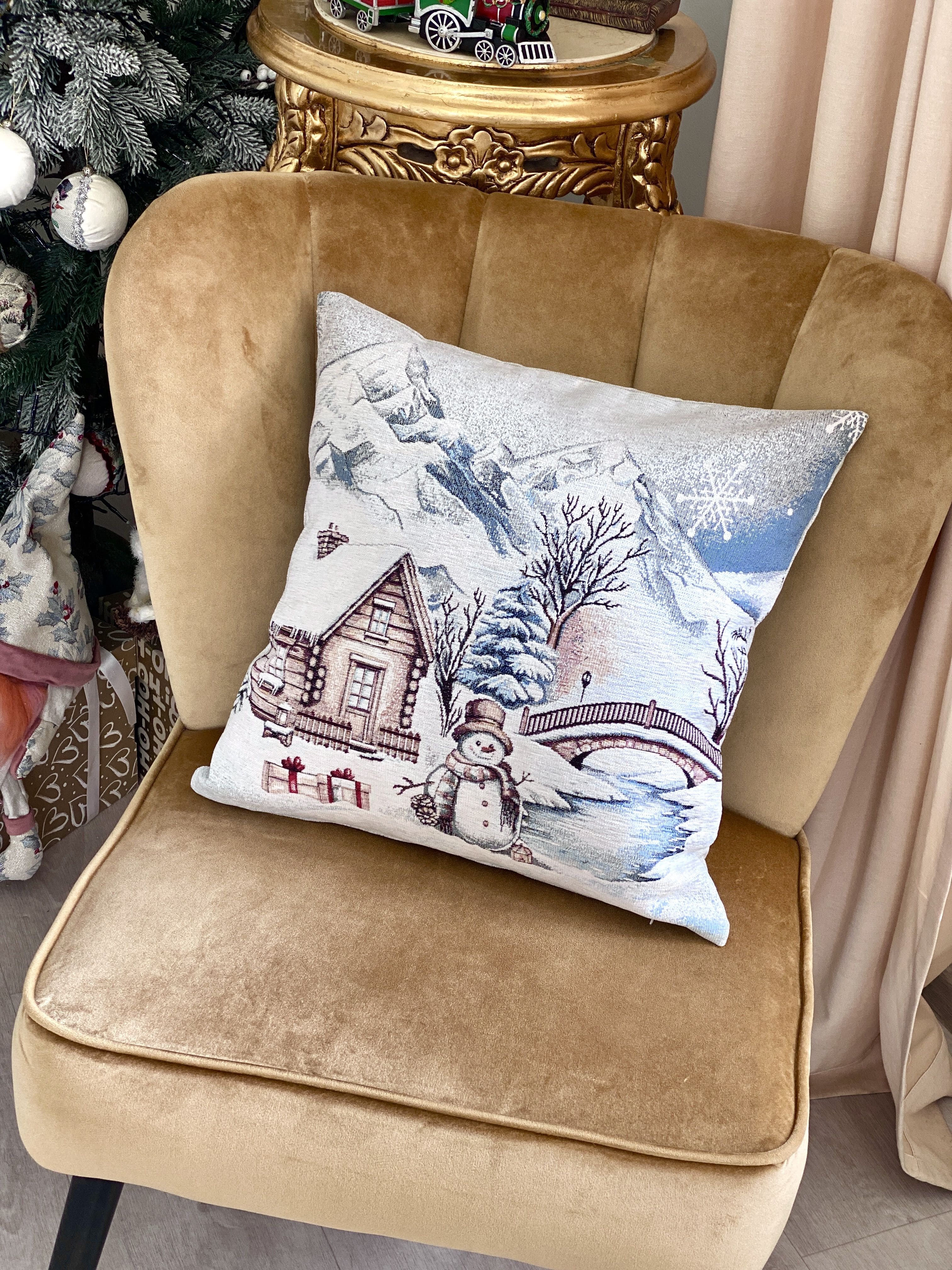 Christmas Pillow cover «Snowy Cabin Charm» with Microfibre - Premium Gobelin - Textile4Family