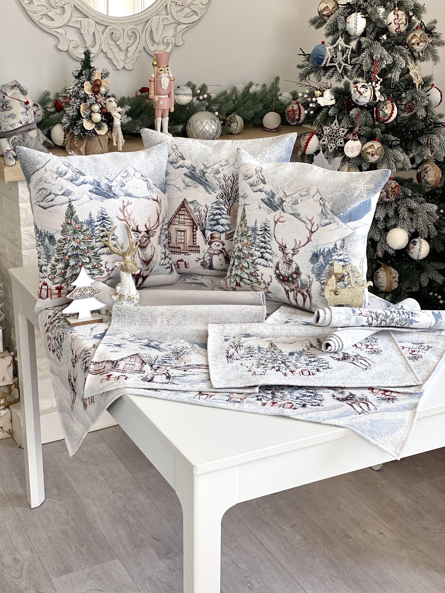 Christmas Tablecloth «Snowy Cabin Charm» with Microfibre - Premium Gobelin