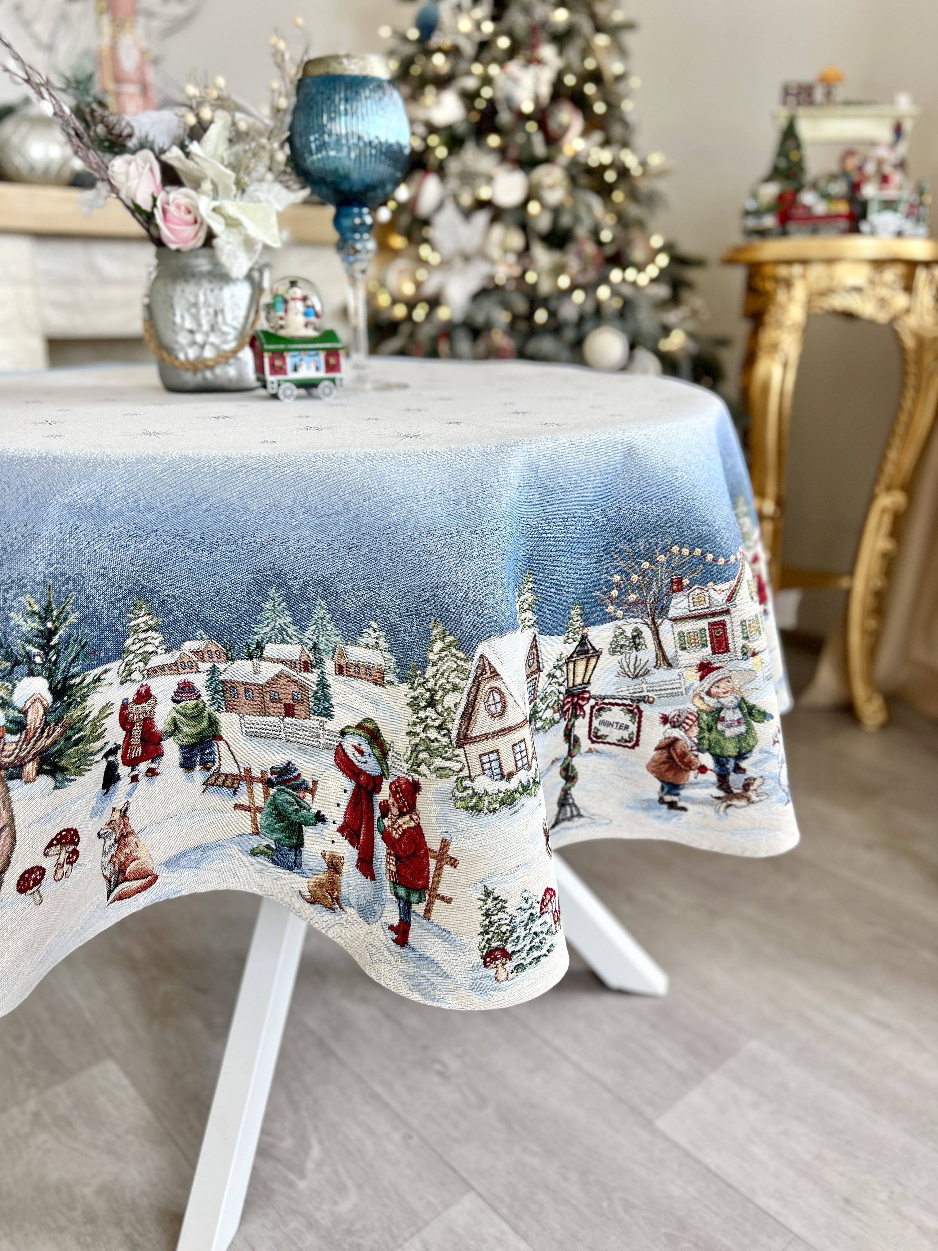 Christmas Round Tablecloth «Magic of Christmas» with Silver Lurex - Premium Gobelin - Textile4Family