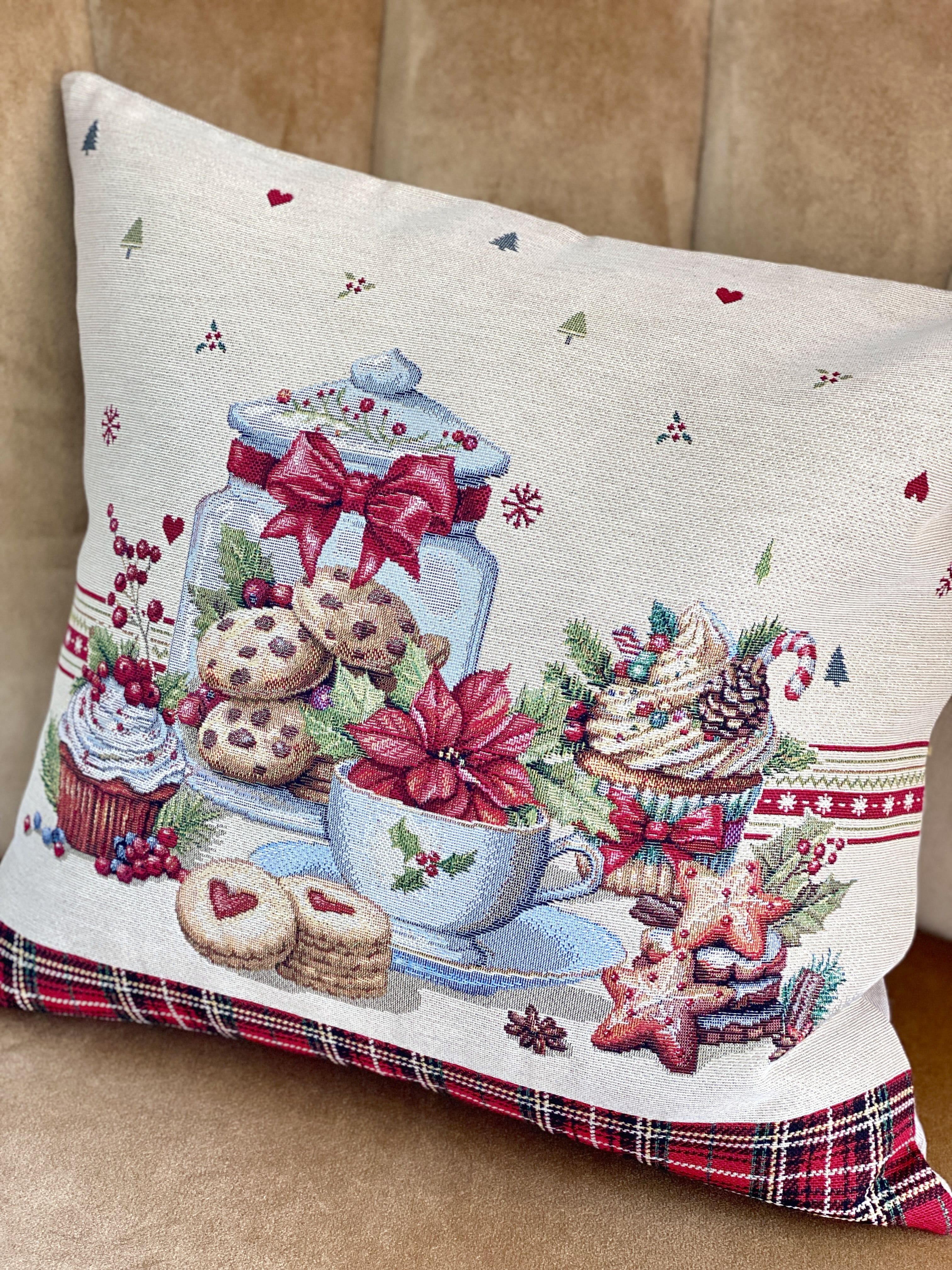 Christmas Cushion cover «Sweet Dreams» with Golden Lurex - Premium Gobelin - Textile4Family
