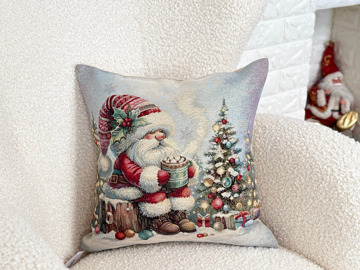 Pillow cover «Scarlet Wishes» with golden thread - High quality tapestry