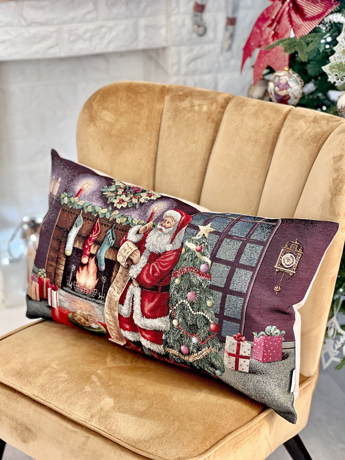 Christmas tapestry cushion cover «Letter for Santa» with golden thread