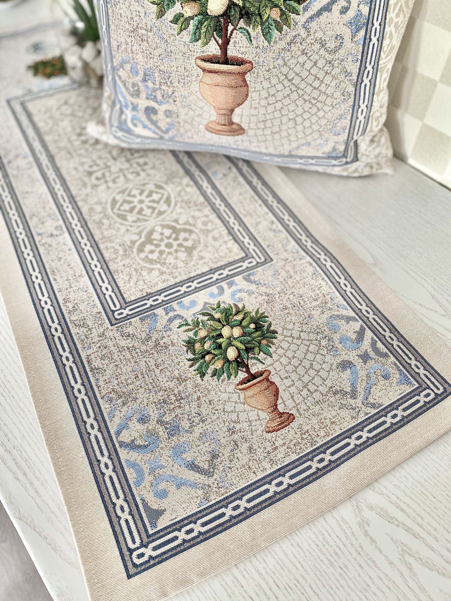 Tapestry table runner «Oliva» Limaso Textile
