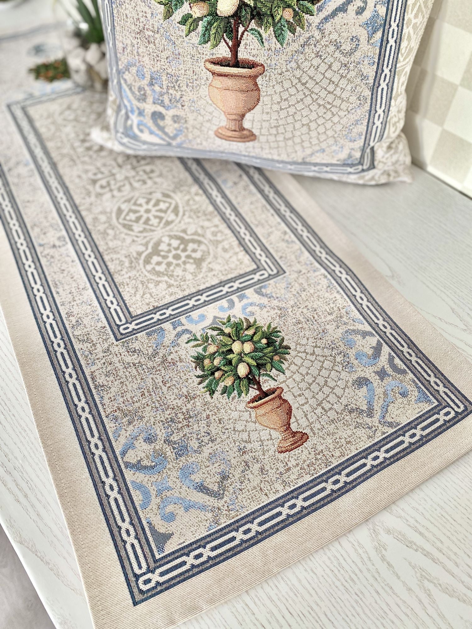 Tapestry table runner «Oliva» Limaso Textile