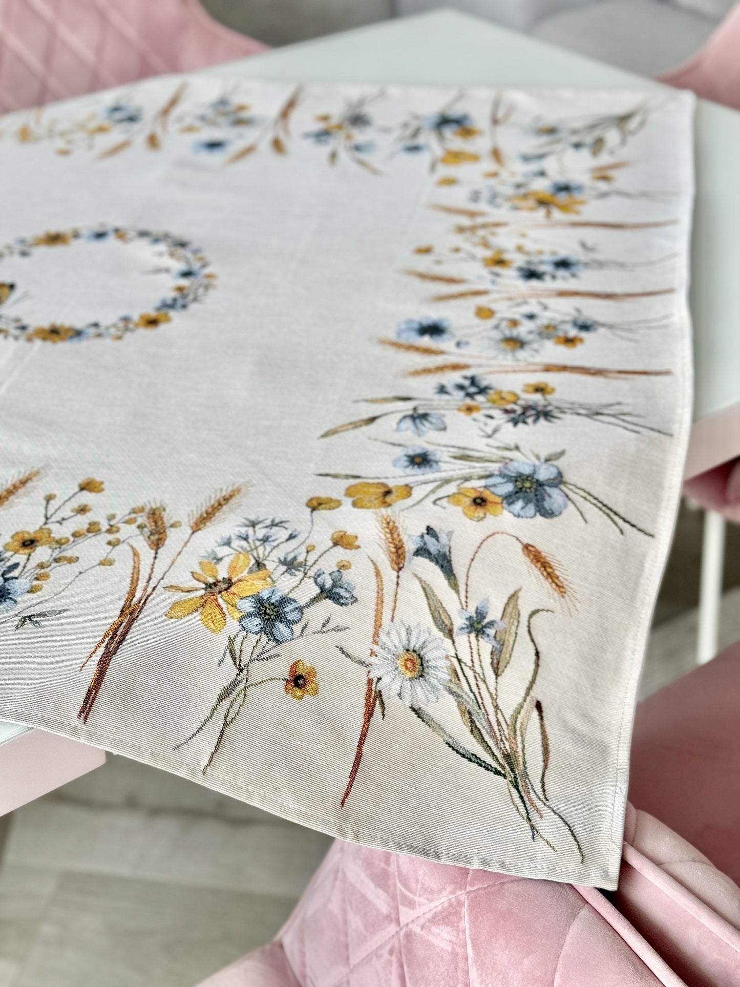 Tapestry tablecloth «Tenderness» Limaso Textile