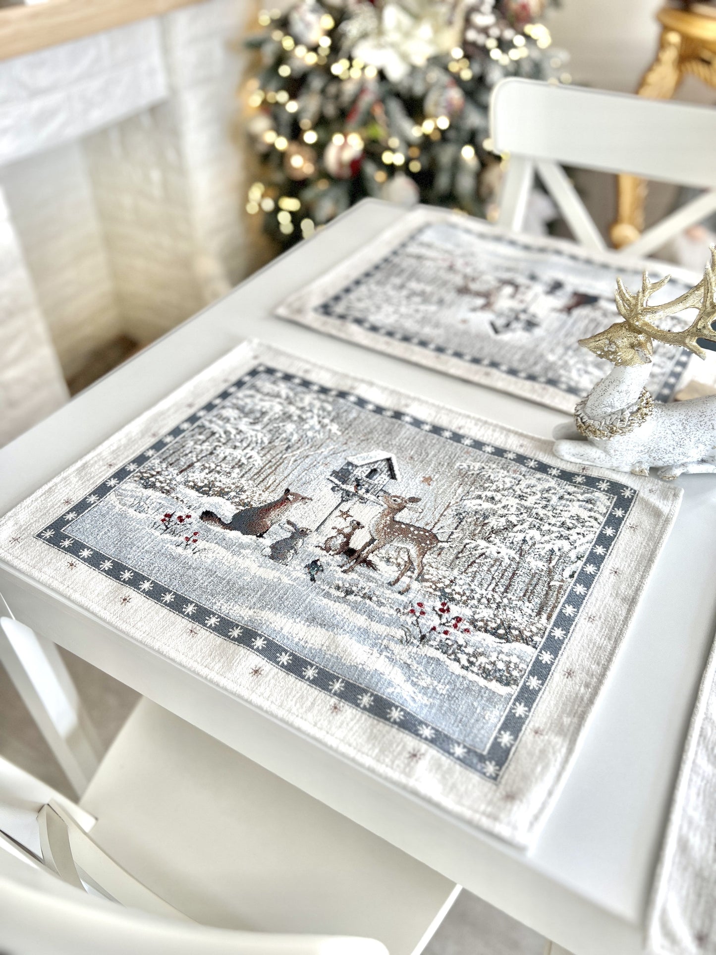 Winter Holiday Placemats «Snow village» With microfibre & silver lurex