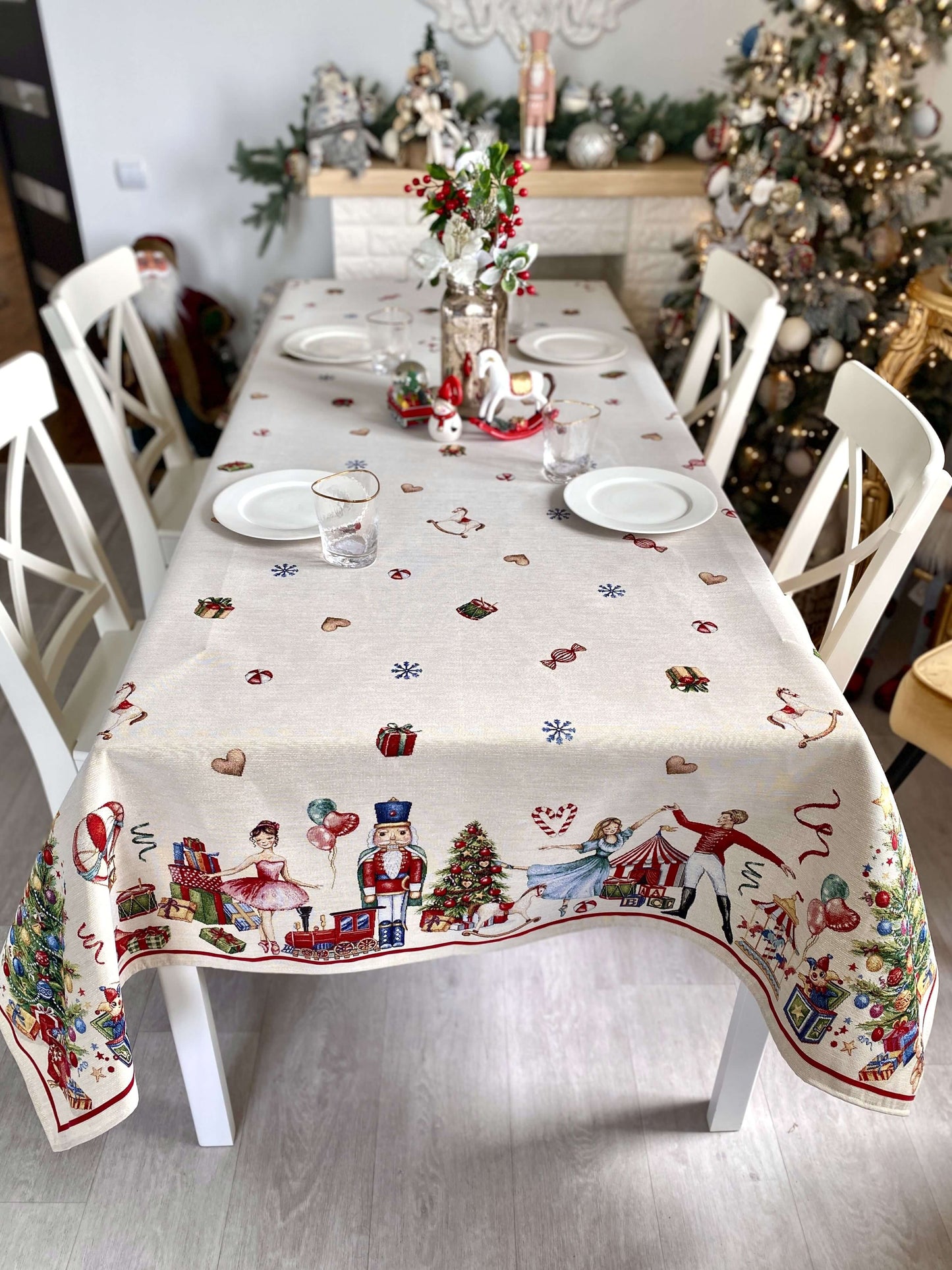 Christmas Tablecloth «Nutcracker soldier» with Golden Lurex - Premium Gobelin