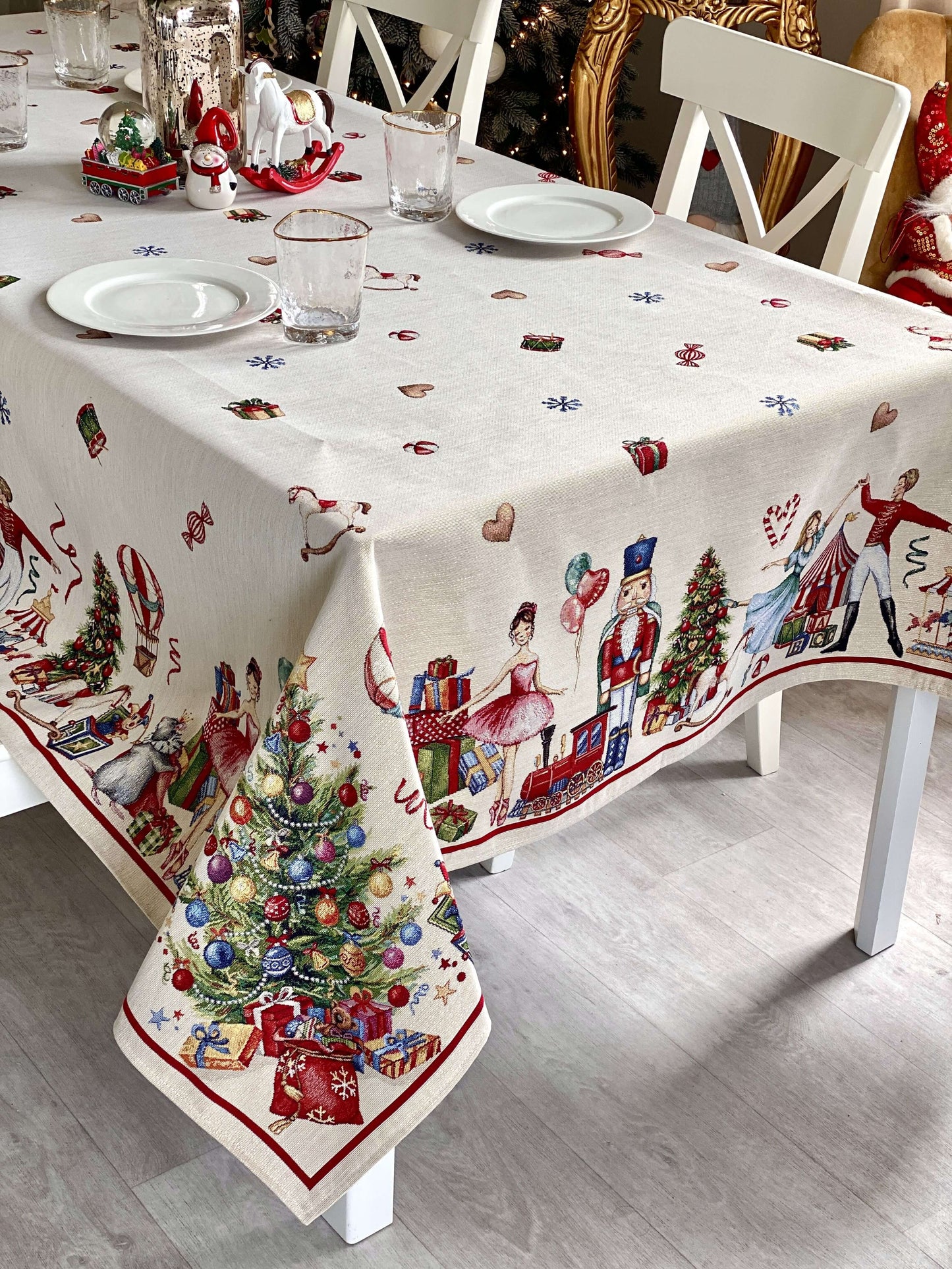 Christmas Tablecloth «Nutcracker soldier» with Golden Lurex - Premium Gobelin