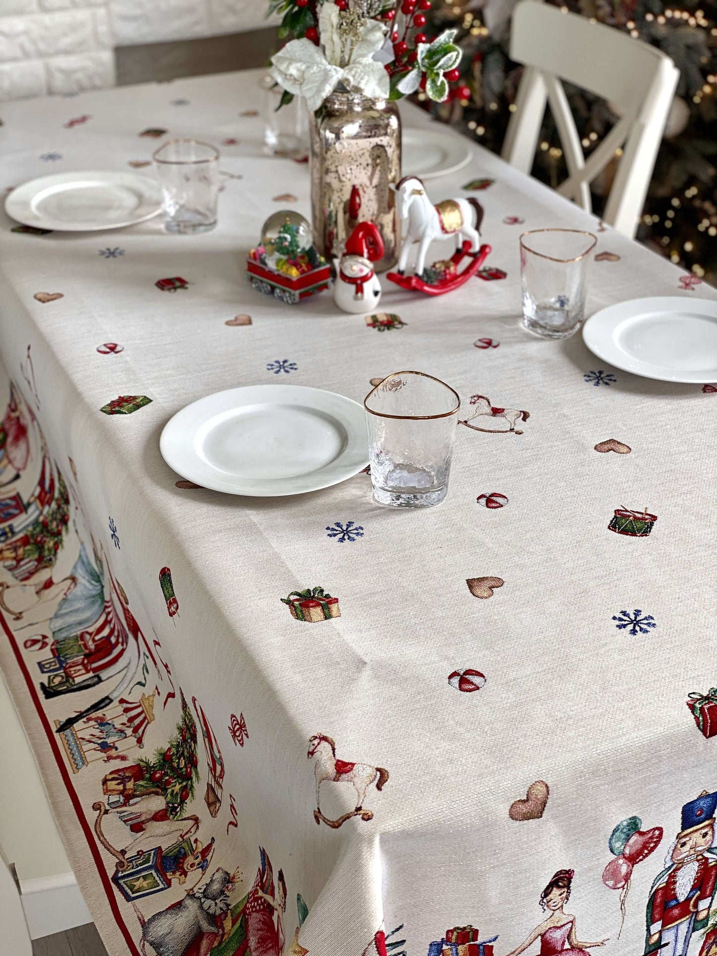 Christmas Tablecloth «Nutcracker soldier» with Golden Lurex - Premium Gobelin