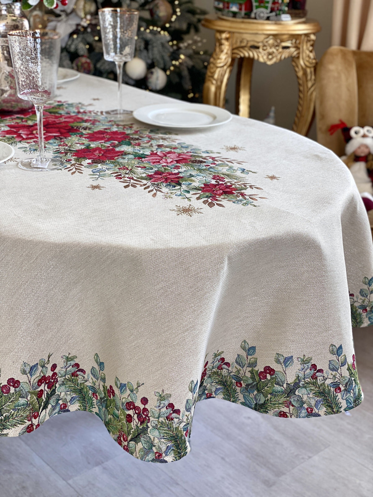 Christmas Tablecloth «Holly & Ivy Charm» with Silver Lurex - Luxury Tapestry Limaso