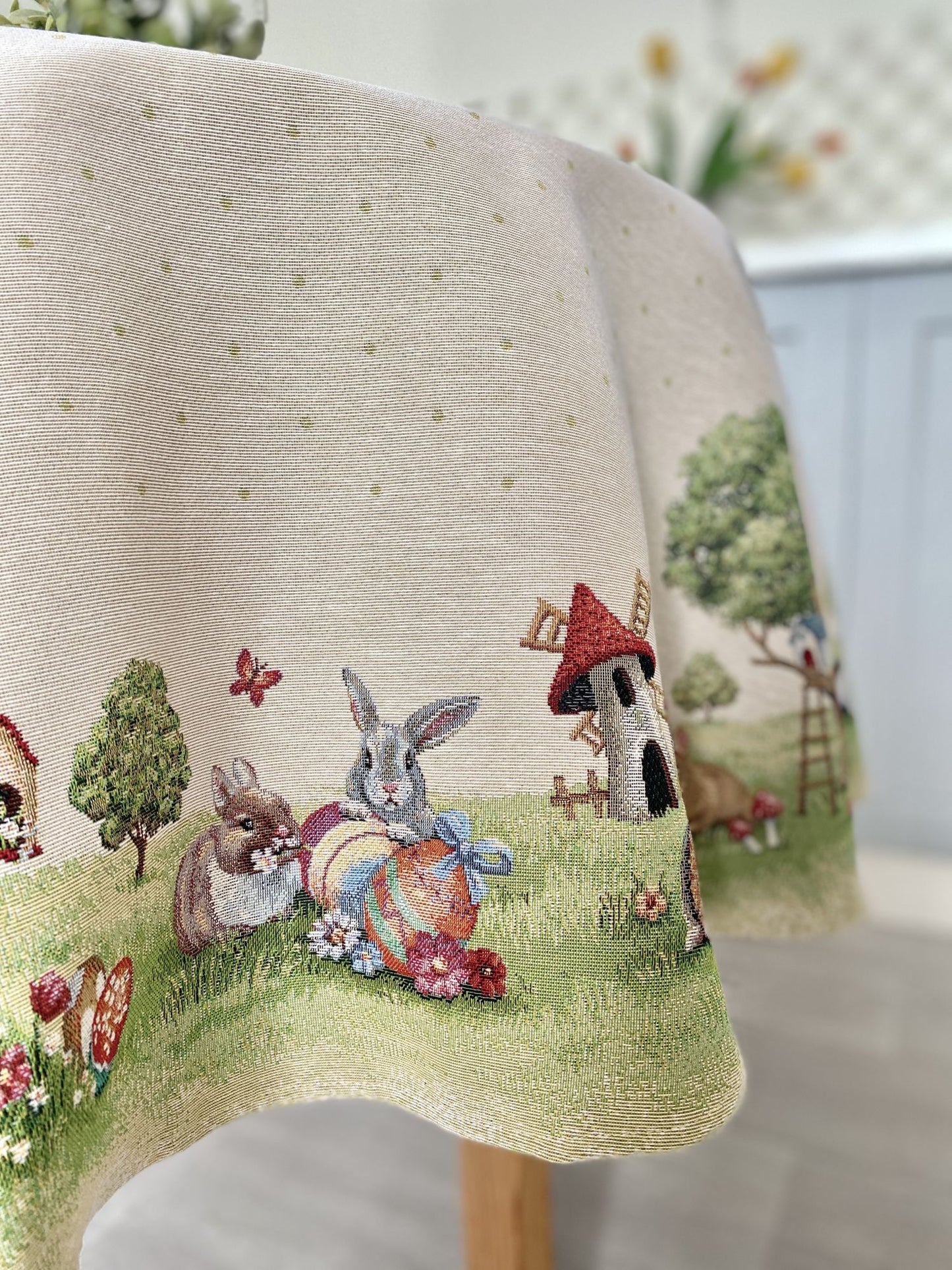 Round Easter tapestry tablecloth «Easter mood»