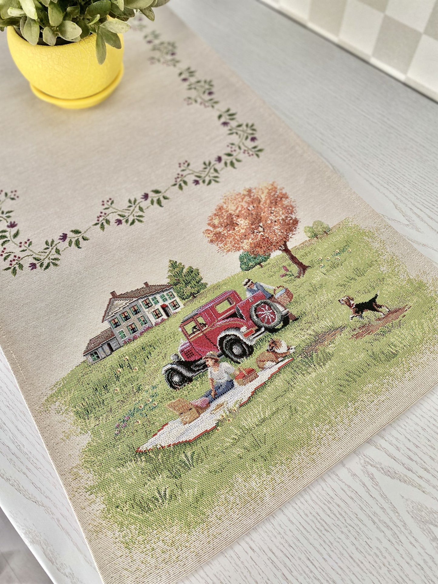 Tapestry table runner «Family picnic»