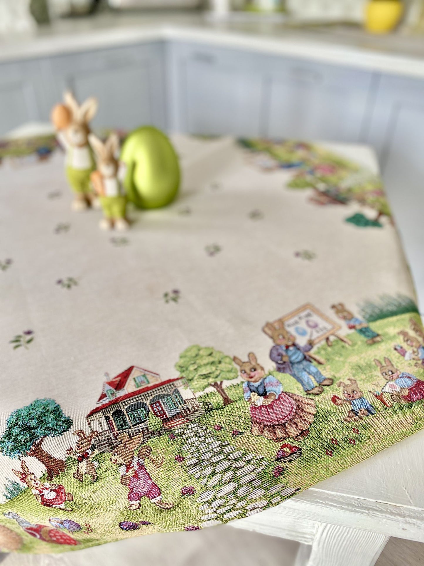 Easter tapestry tablecloth «Easter holiday»