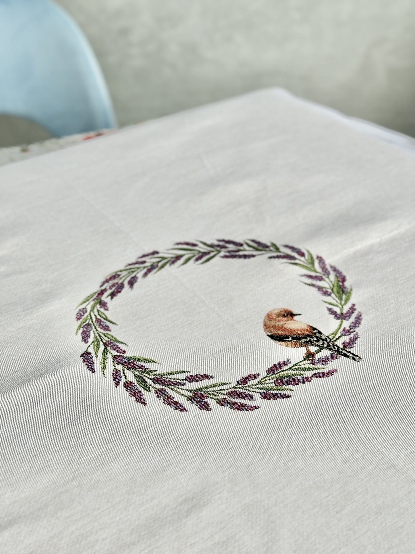 Tapestry tablecloth «Spring Delight»