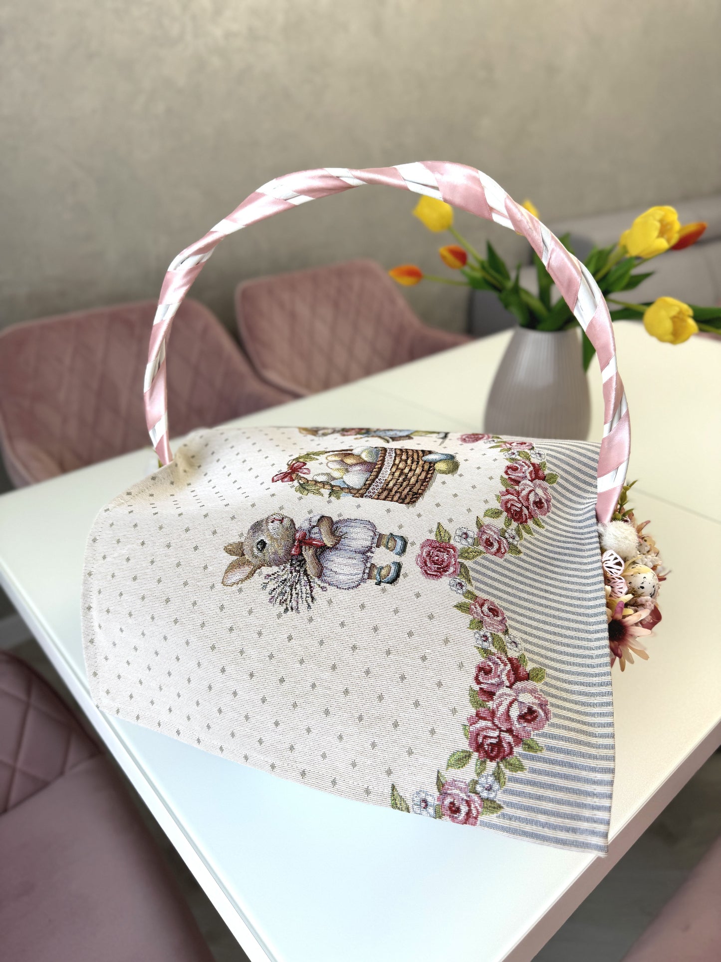 Easter tapestry Placemats set «Bunny in Roses»