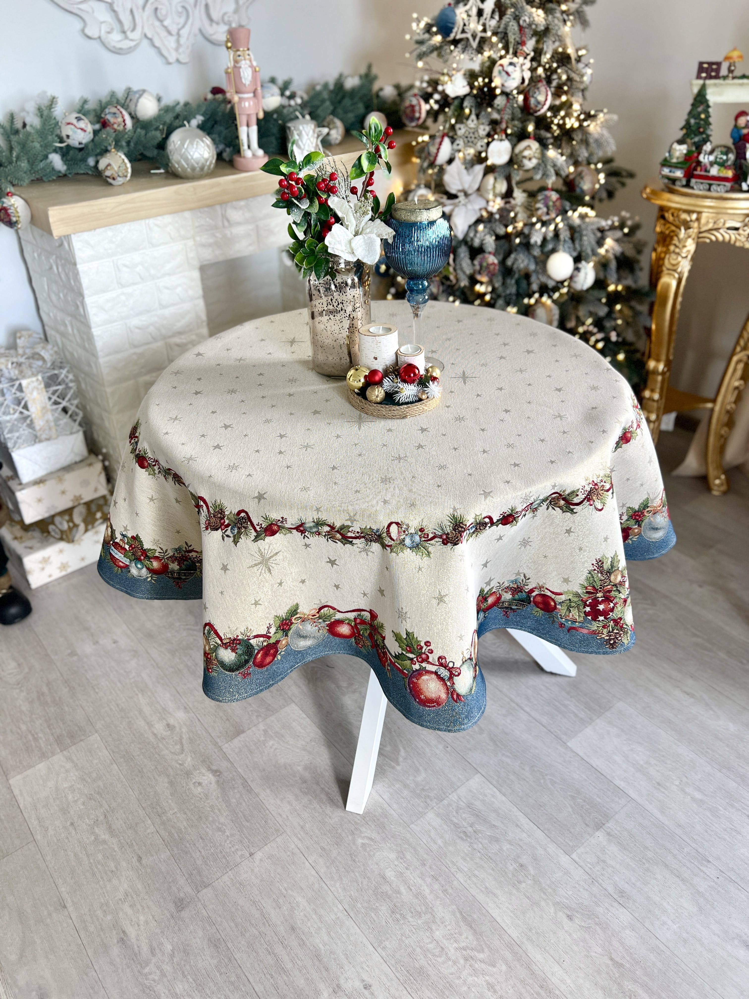 Christmas Round Tablecloth «Christmas Glow» with Golden Lurex - Luxury Tapestry - Textile4Family