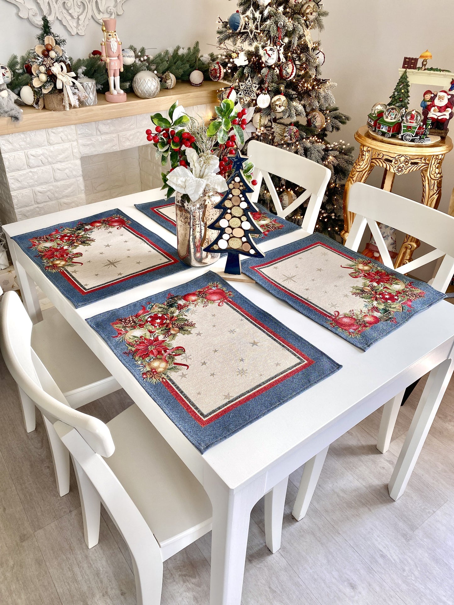 Christmas Placemat set «Christmas Glow» with Golden Lurex - Luxury Tapestry
