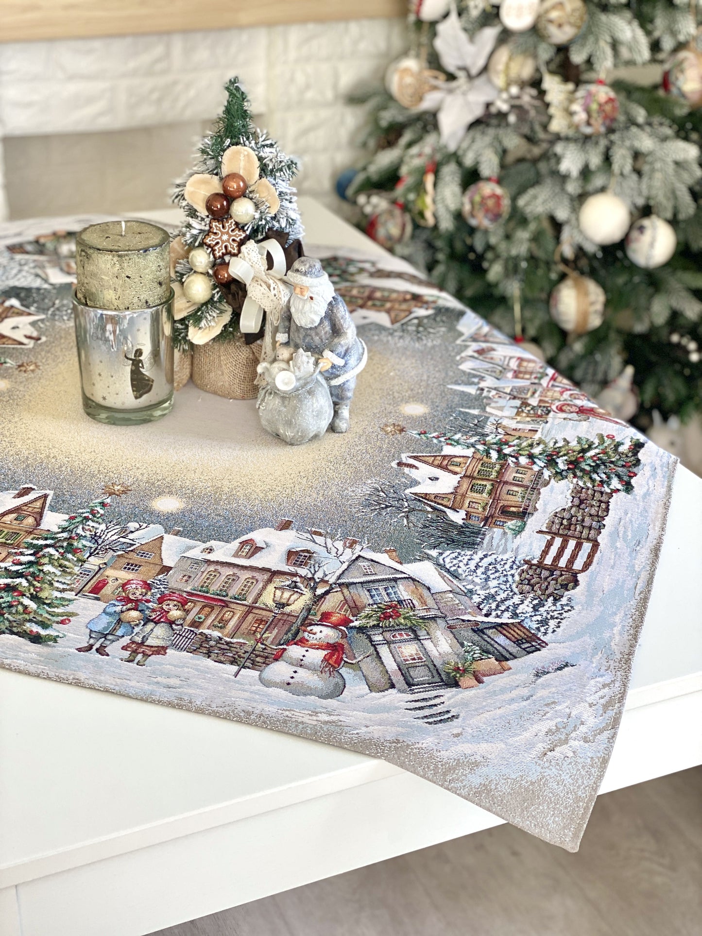 Christmas Tablecloth «Magical Winter Eve» - Luxury Tapestry
