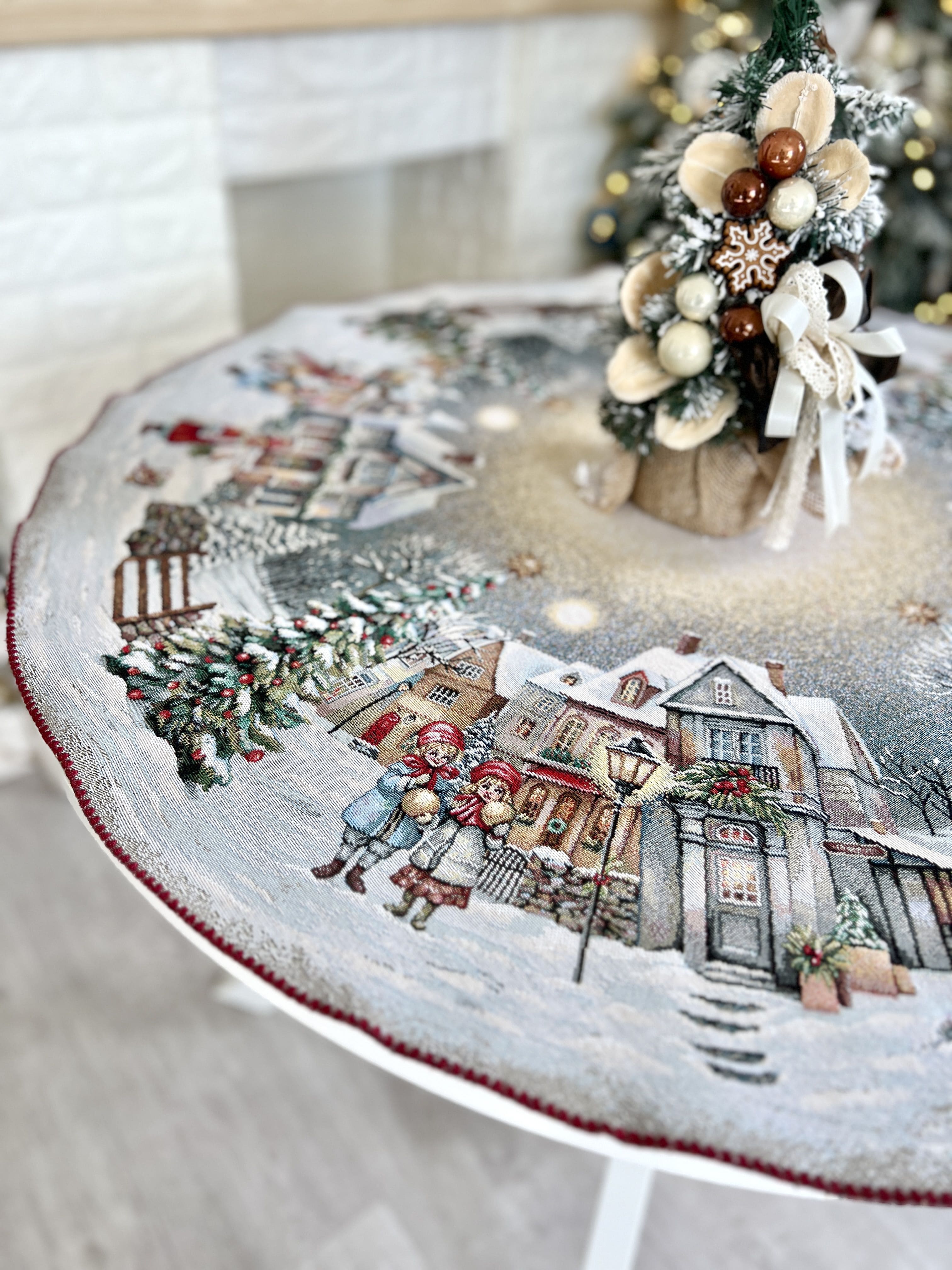 Christmas Round Tablecloth «Magical Winter Eve» - Luxury Tapestry - Textile4Family