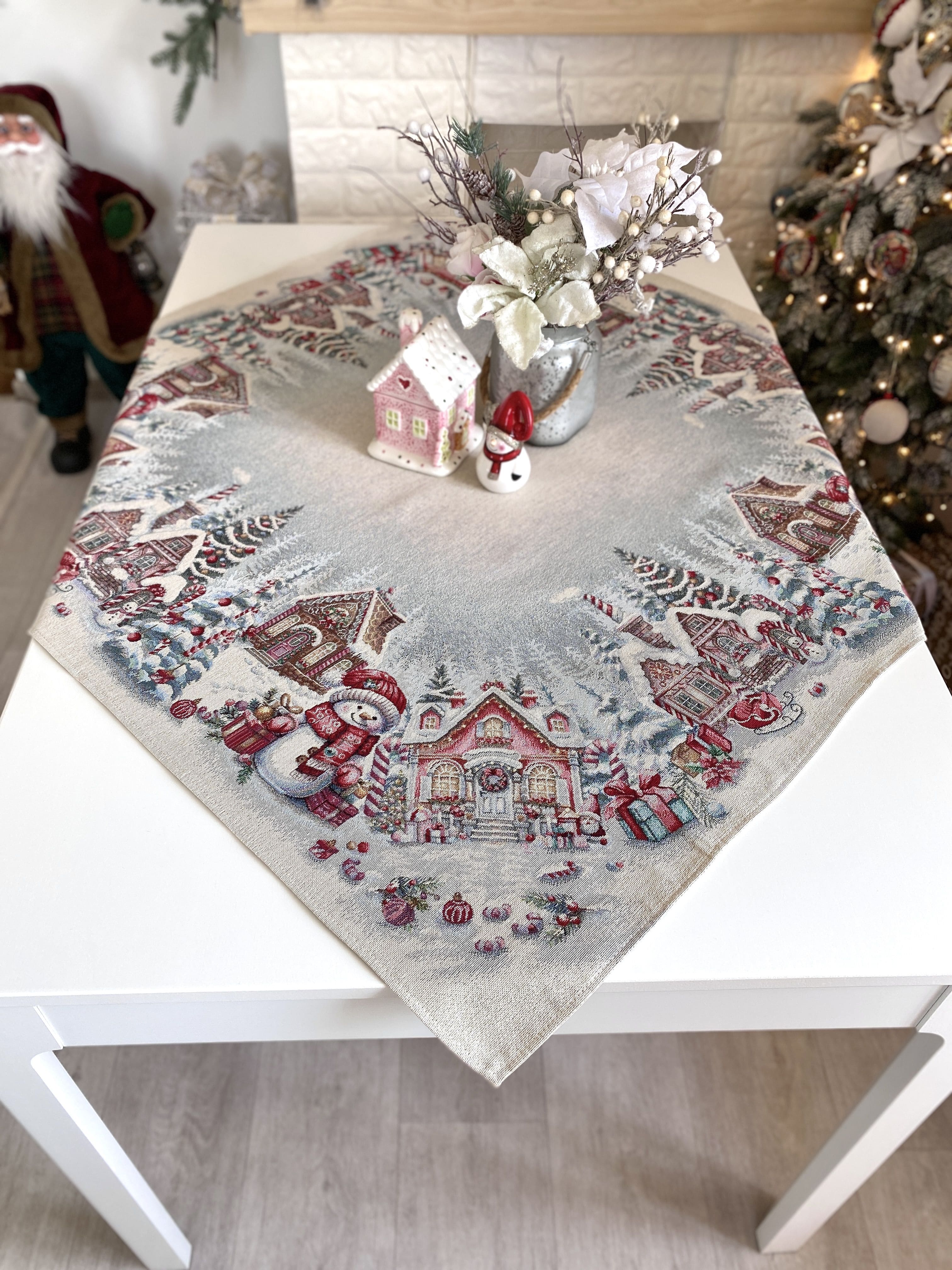 Christmas Tablecloth «Sweet Gingerbread Nights» with Silver Lurex - Premium Gobelin - Textile4Family