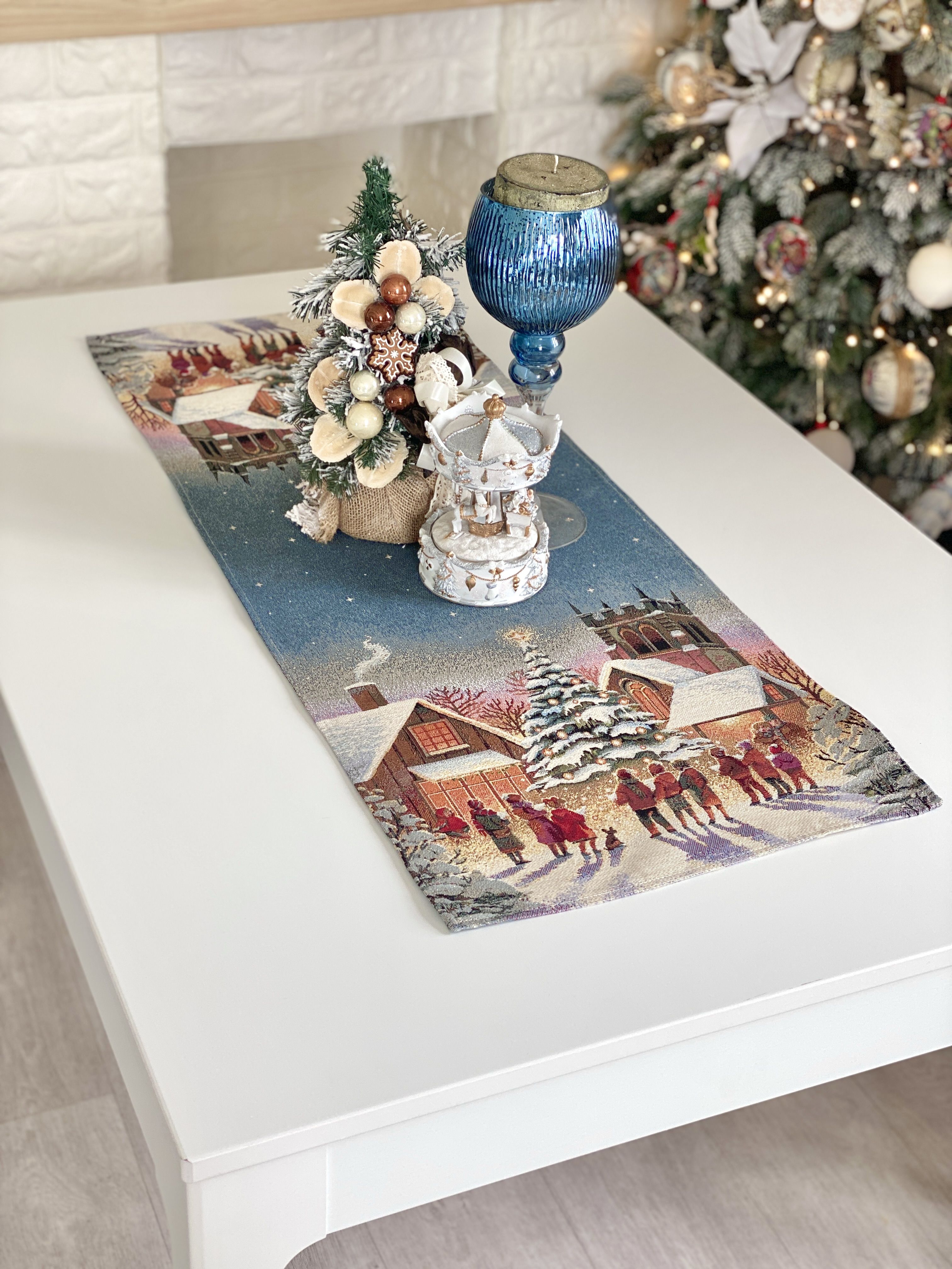 Christmas Table Runner «Enchanted Carol Nights» with Golden Lurex - Luxury Tapestry - Textile4Family