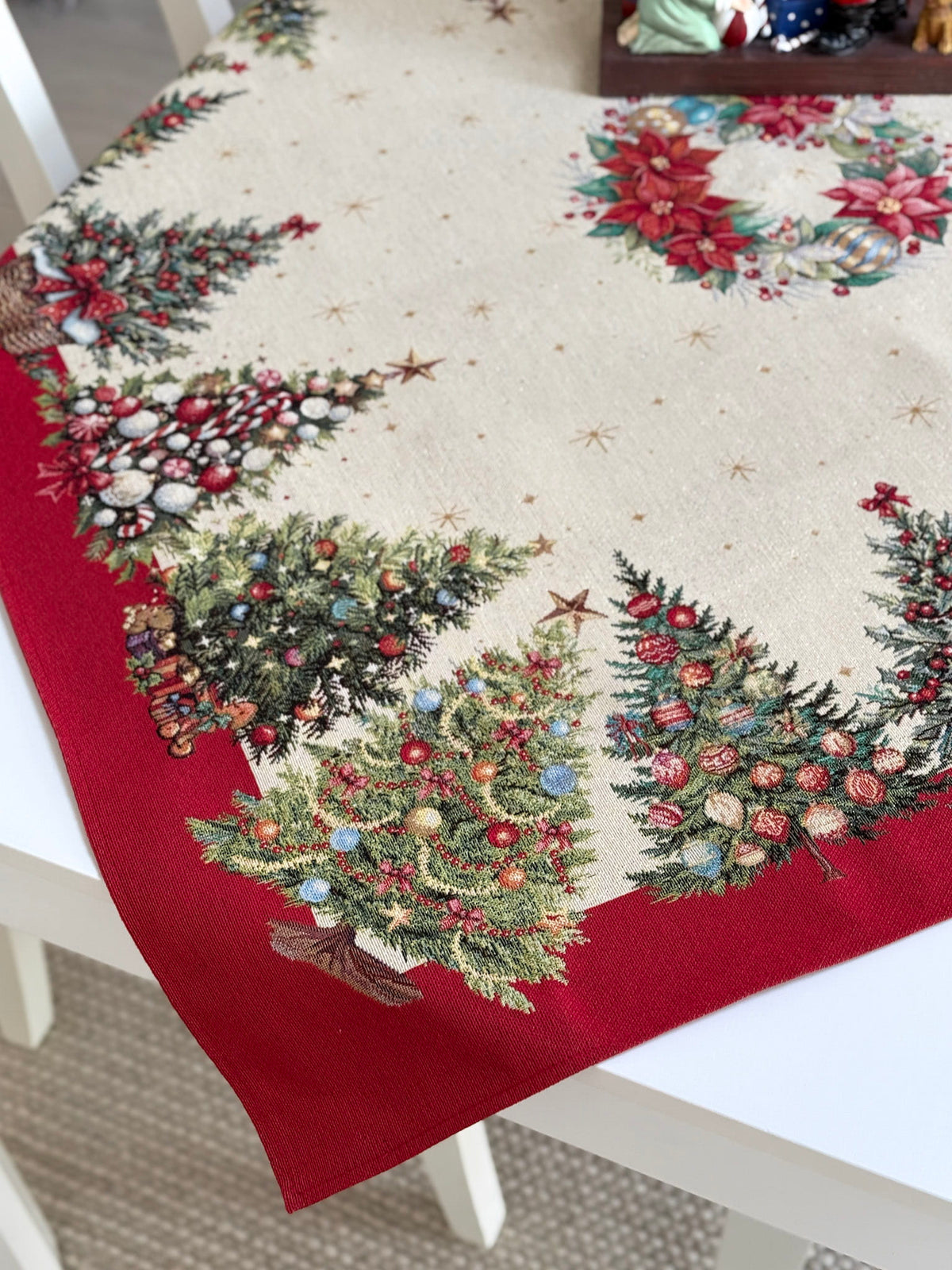 Christmas Tablecloth «Christmas traditions» with golden thread - High quality tapestry