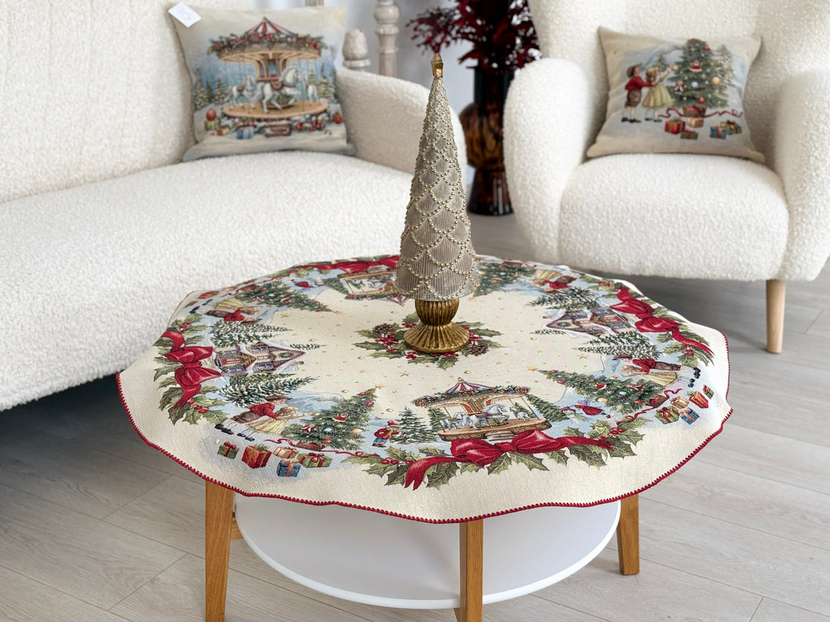 Christmas Round Tablecloth «Christmas Wonderland» with golden thread - High quality tapestry