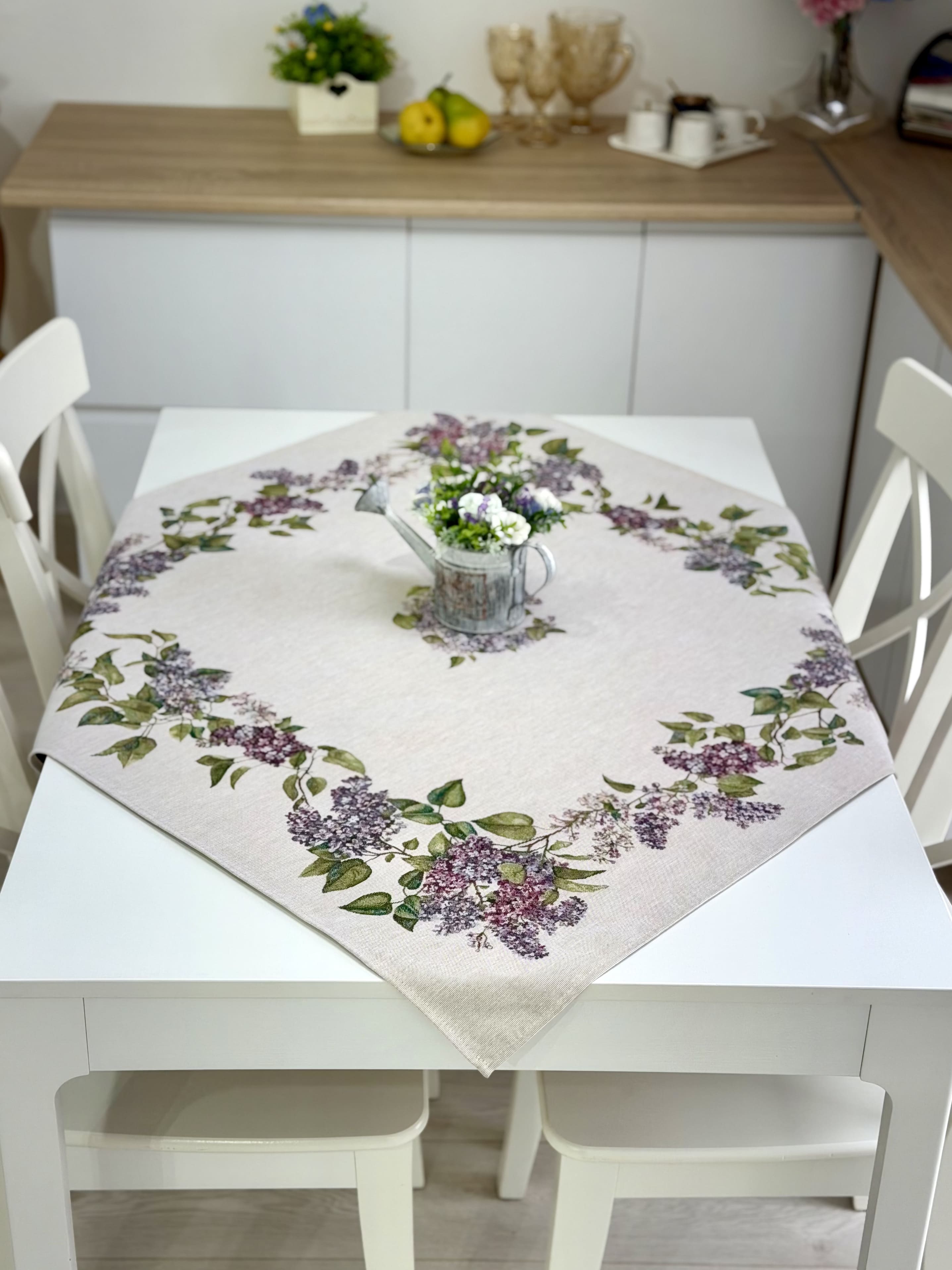 Square tablecloth «Lilac» - Premium Tapestry - Textile4Family