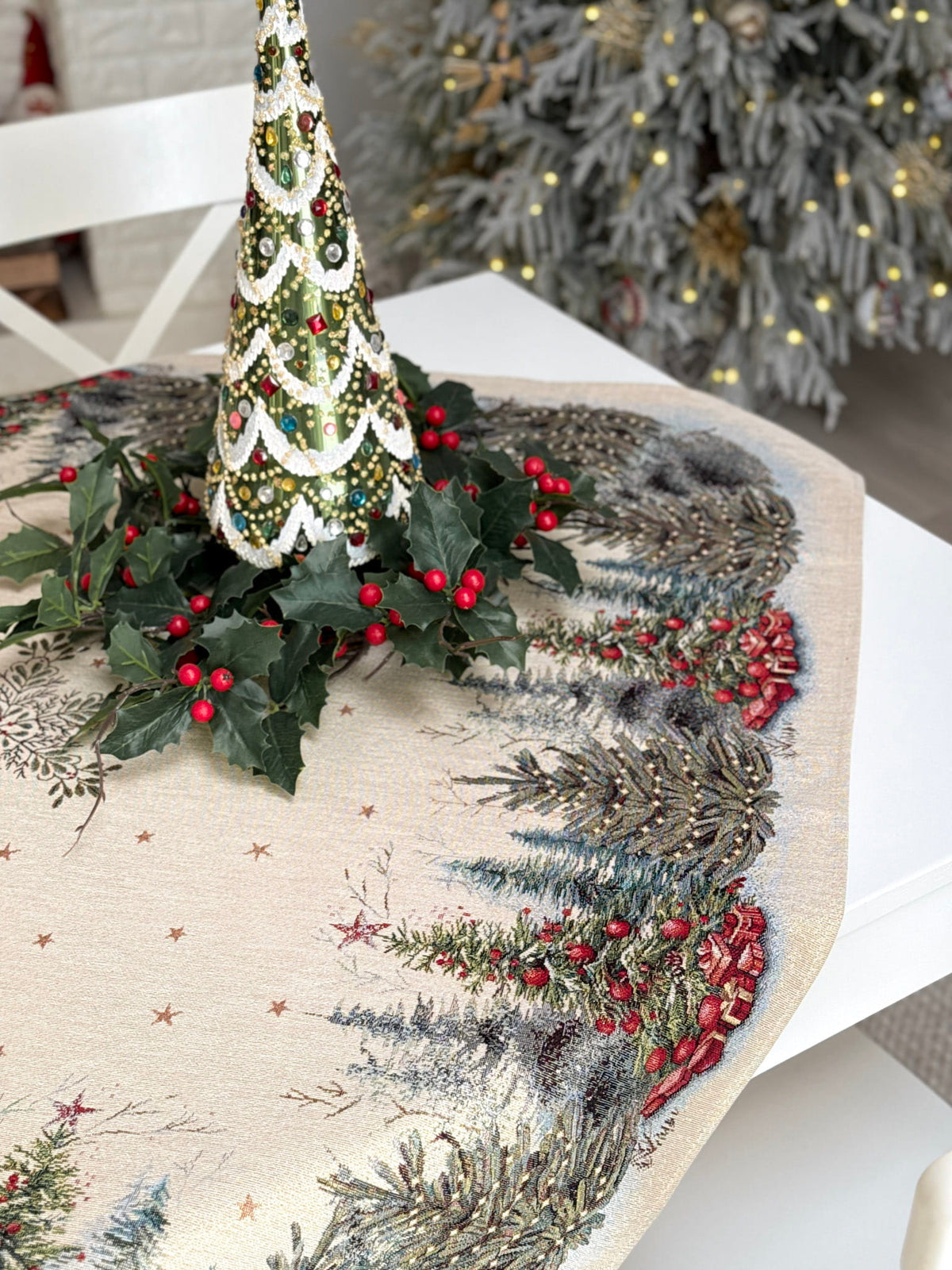 Christmas Tablecloth «Winter Evergreen» with golden thread - High quality tapestry