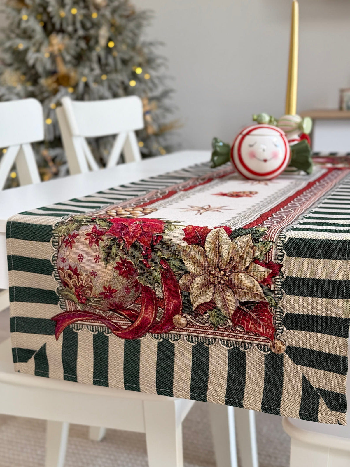 Christmas Table Runner «Christmas Heritage» with golden thread - High quality tapestry