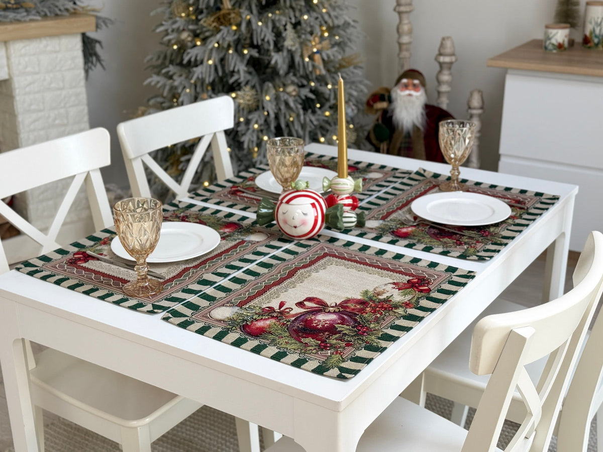Christmas Placemat set «Christmas Heritage» with golden thread - High quality tapestry