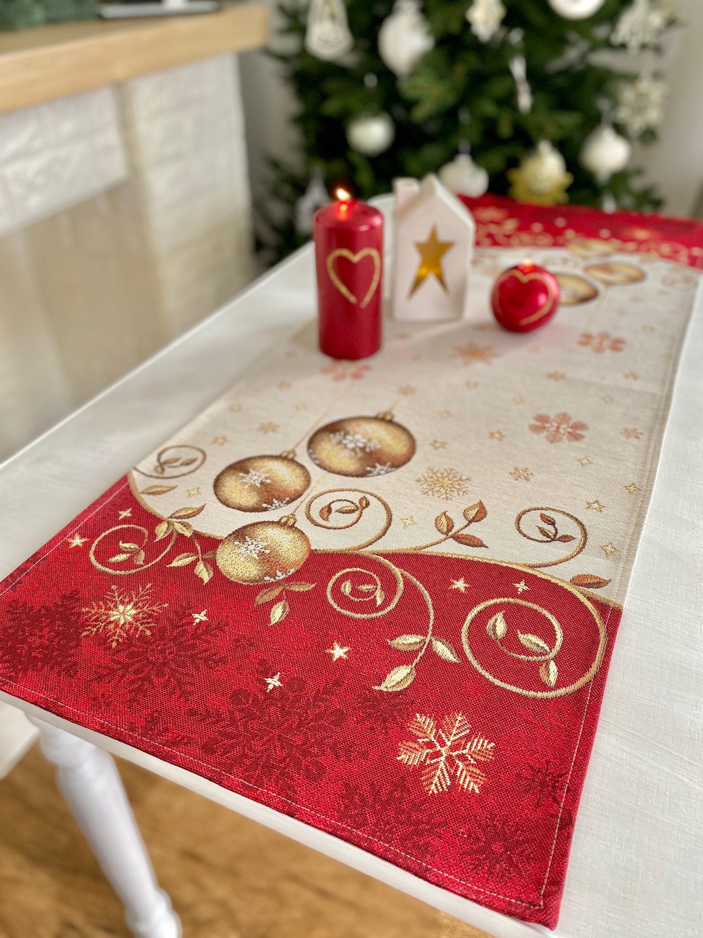 Christmas Tapestry Table Runner "Christmas Miracle" Limaso Textile