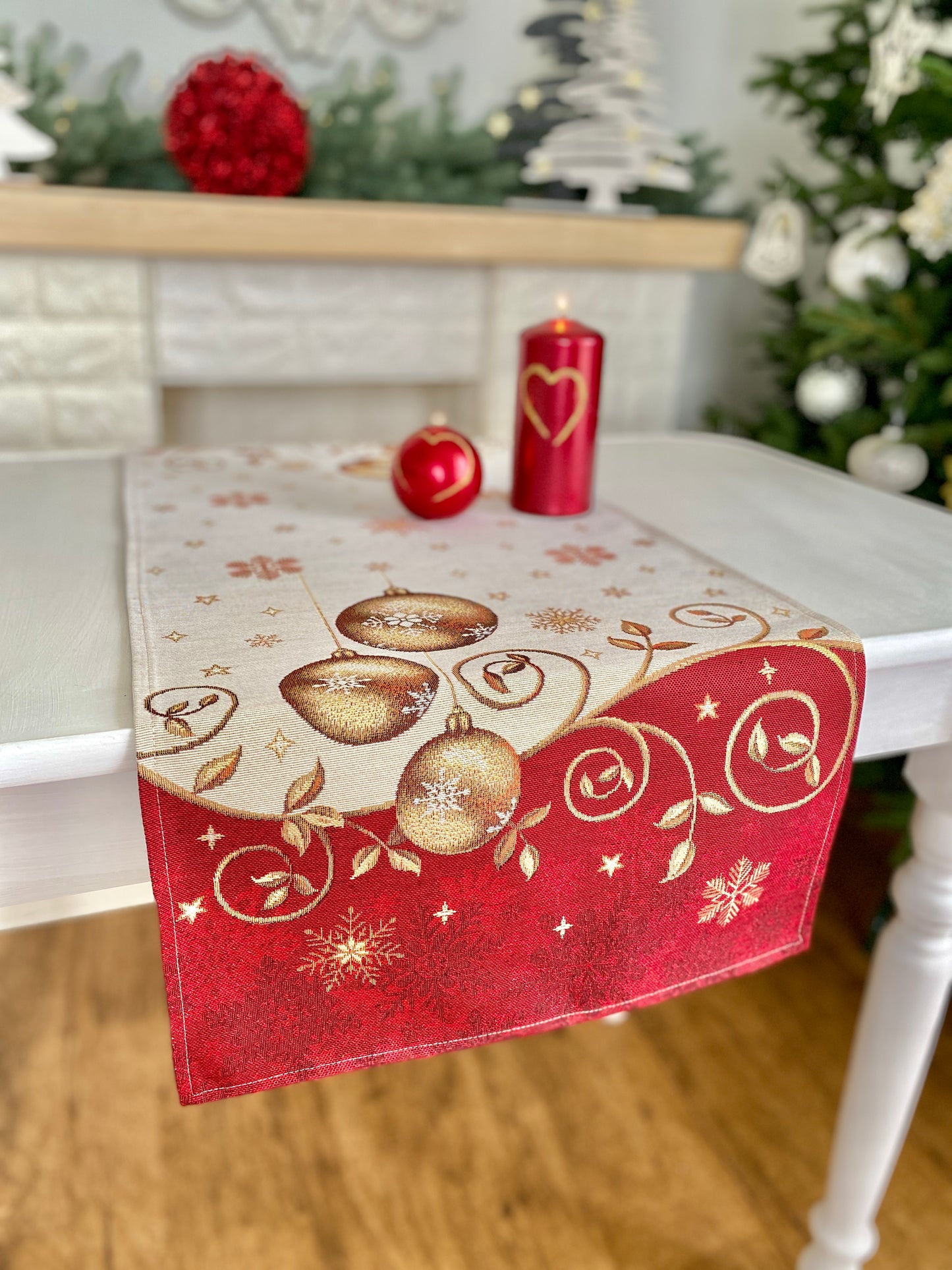 Christmas Tapestry Table Runner "Christmas Miracle"