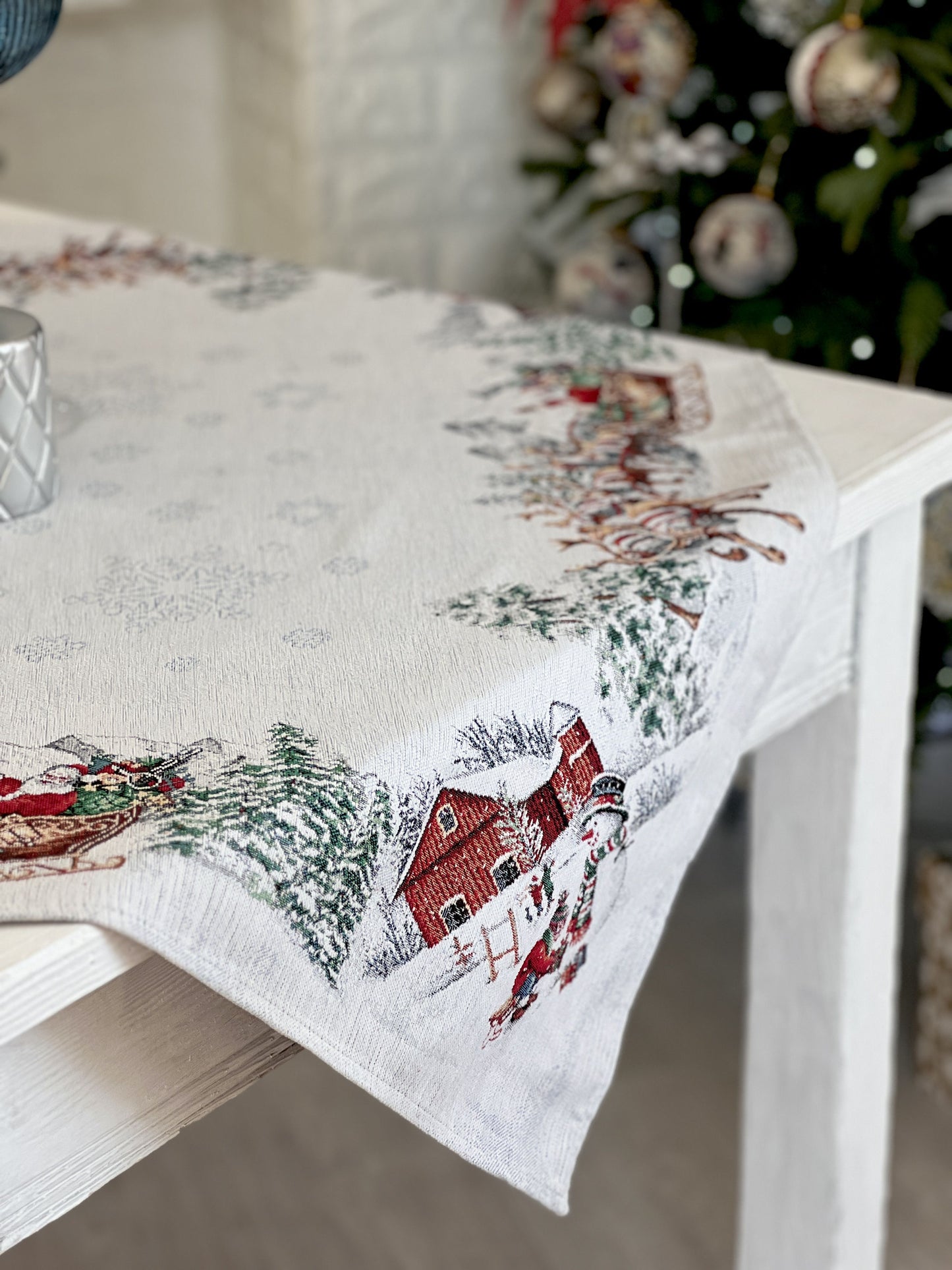 Christmas tapestry tablecloth «Santa is coming» With microfibre & silver lurex Limaso Textile