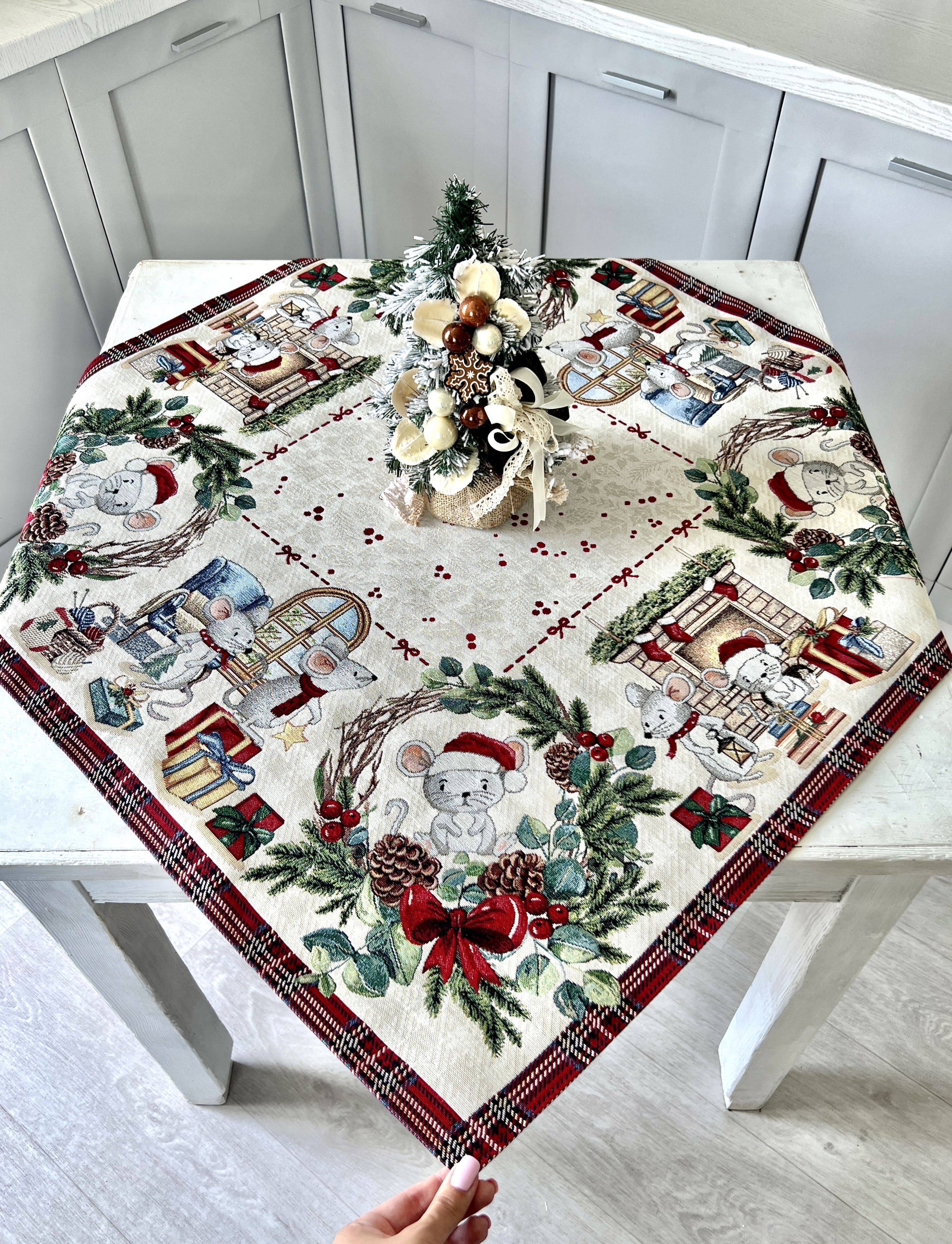 Christmas tapestry tablecloth «Xmas preparations» With silver lurex Limaso Textile