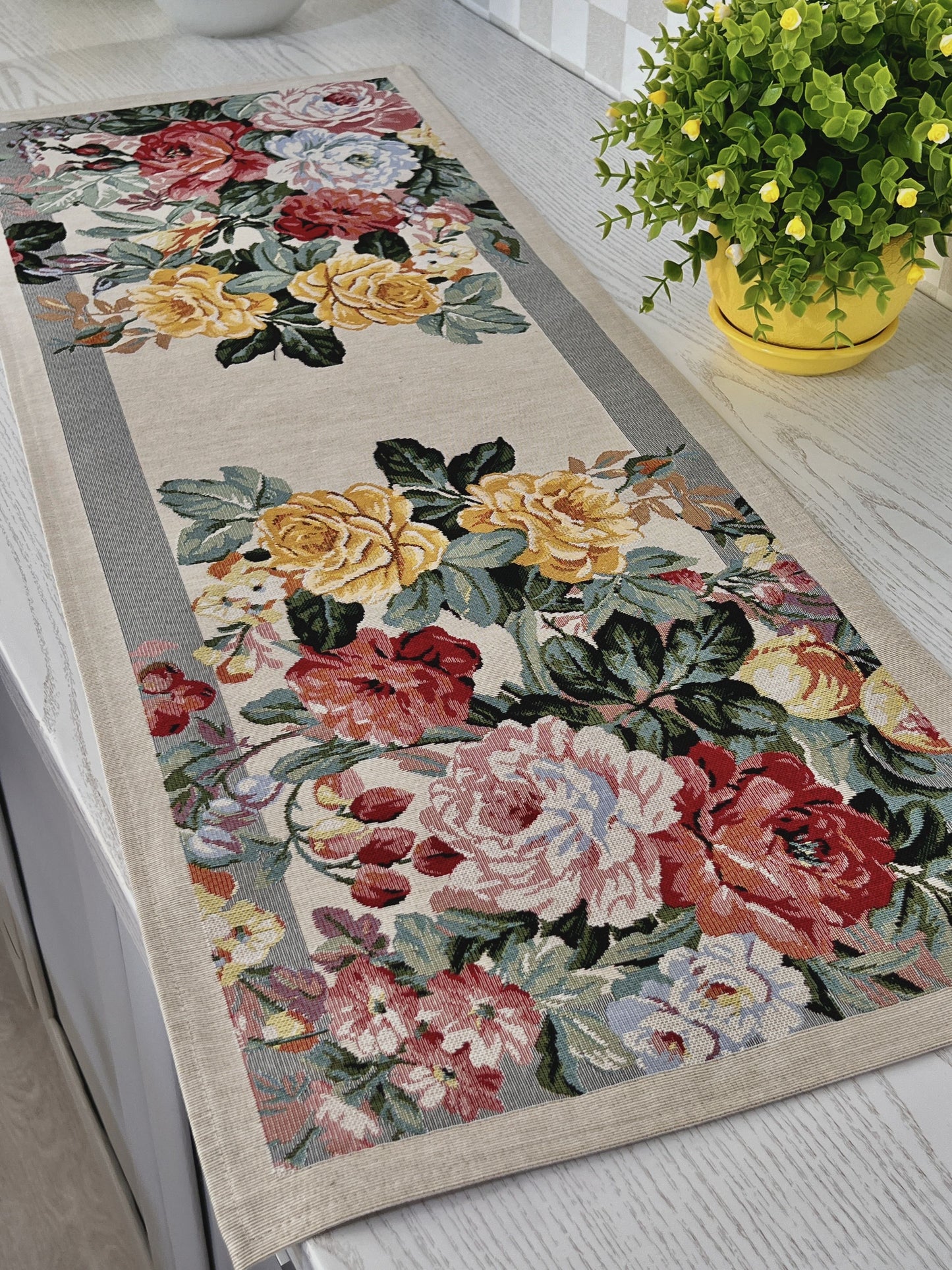 Tapestry table runner «Tanzanita»