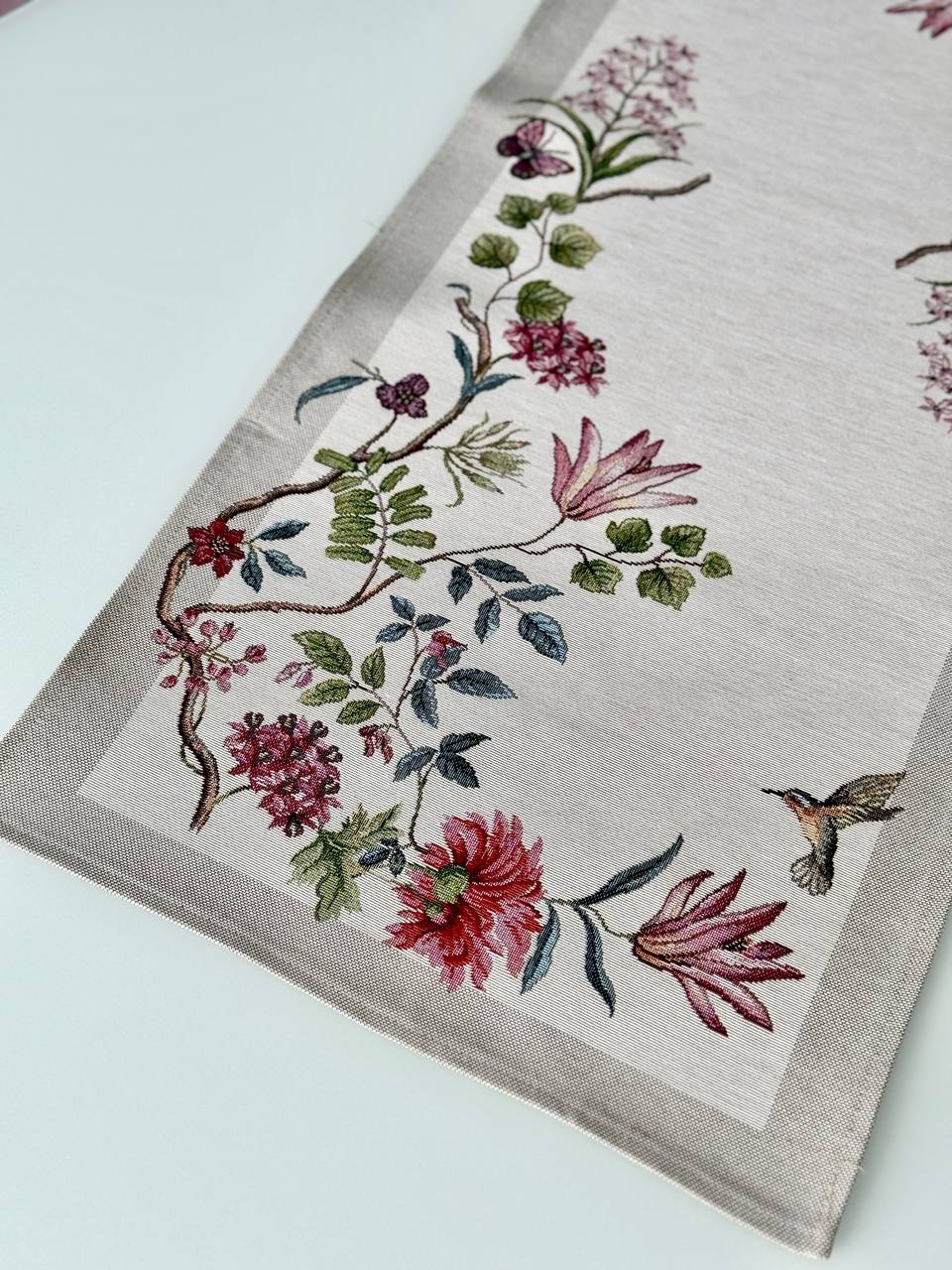 Tapestry table runner «Spring Flowers»