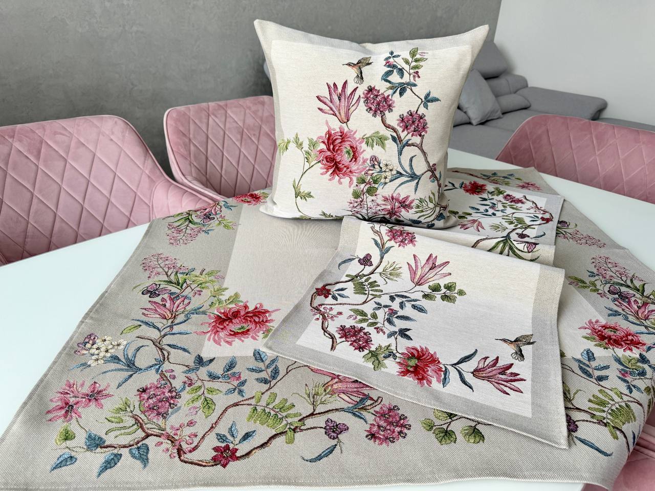 Tapestry tablecloth «Spring Flowers»